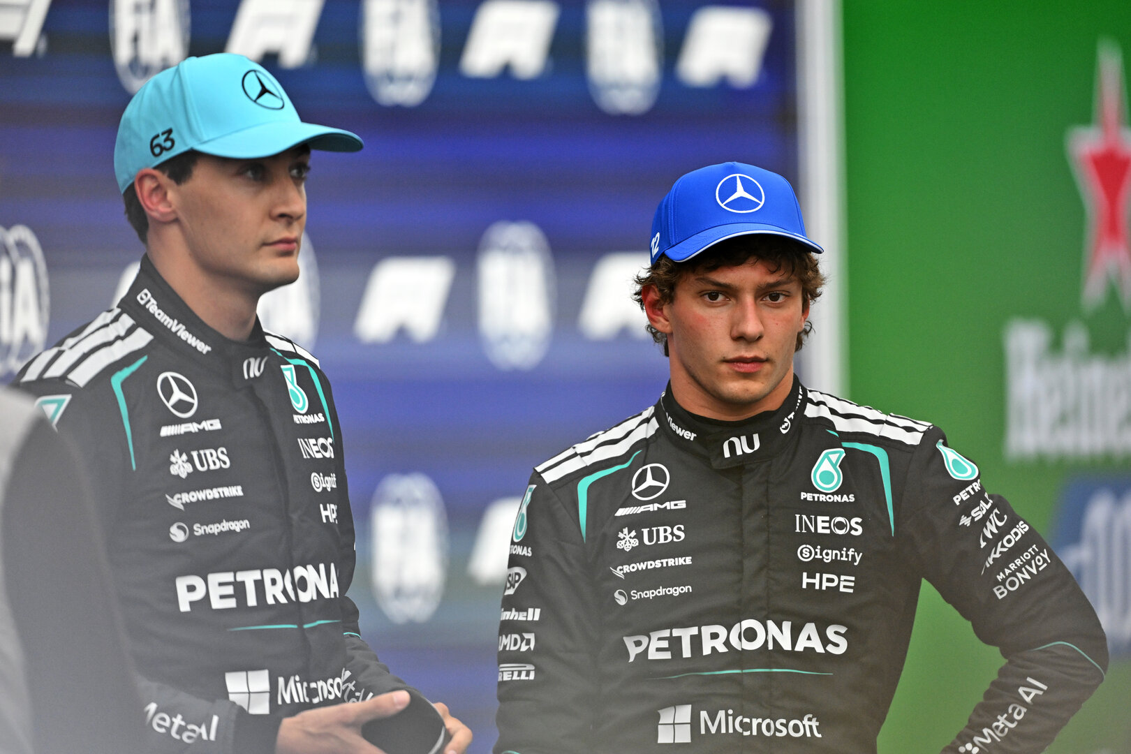 GP OLANDA, (L to R): George Russell (GBR) Mercedes AMG Formula One Team e Andrea Kimi Antonelli (ITA) Mercedes AMG Formula One Team in qualifying parc ferme.
22.08.2026. Formula 1 World Championship, Rd 12, Dutch Grand Prix, Zandvoort, Netherlands, Sprint e Qualifiche Day.
- www.xpbimages.com, EMail: requests@xpbimages.com © Copyright: Price / XPB Images