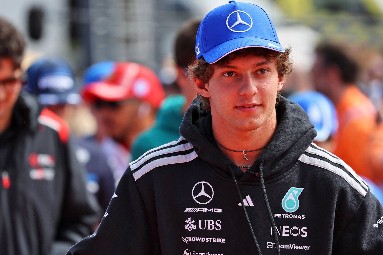 GP OLANDA, Andrea Kimi Antonelli (ITA) Mercedes AMG Formula One Team on the drivers' parade.
23.08.2026. Formula 1 World Championship, Rd 12, Dutch Grand Prix, Zandvoort, Netherlands, Gara Day.
- www.xpbimages.com, EMail: requests@xpbimages.com © Copyright: Batchelor / XPB Images