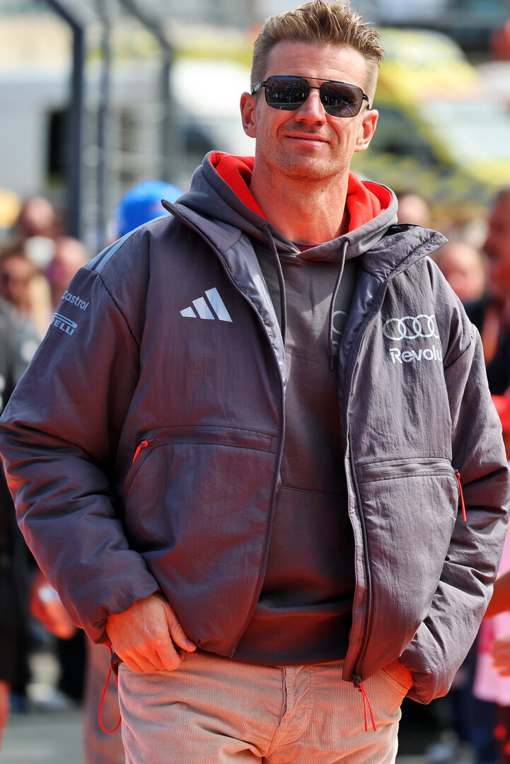 GP OLANDA, Nico Hulkenberg (GER) Audi F1 Team on the drivers' parade.
23.08.2026. Formula 1 World Championship, Rd 12, Dutch Grand Prix, Zandvoort, Netherlands, Gara Day.
- www.xpbimages.com, EMail: requests@xpbimages.com © Copyright: Batchelor / XPB Images