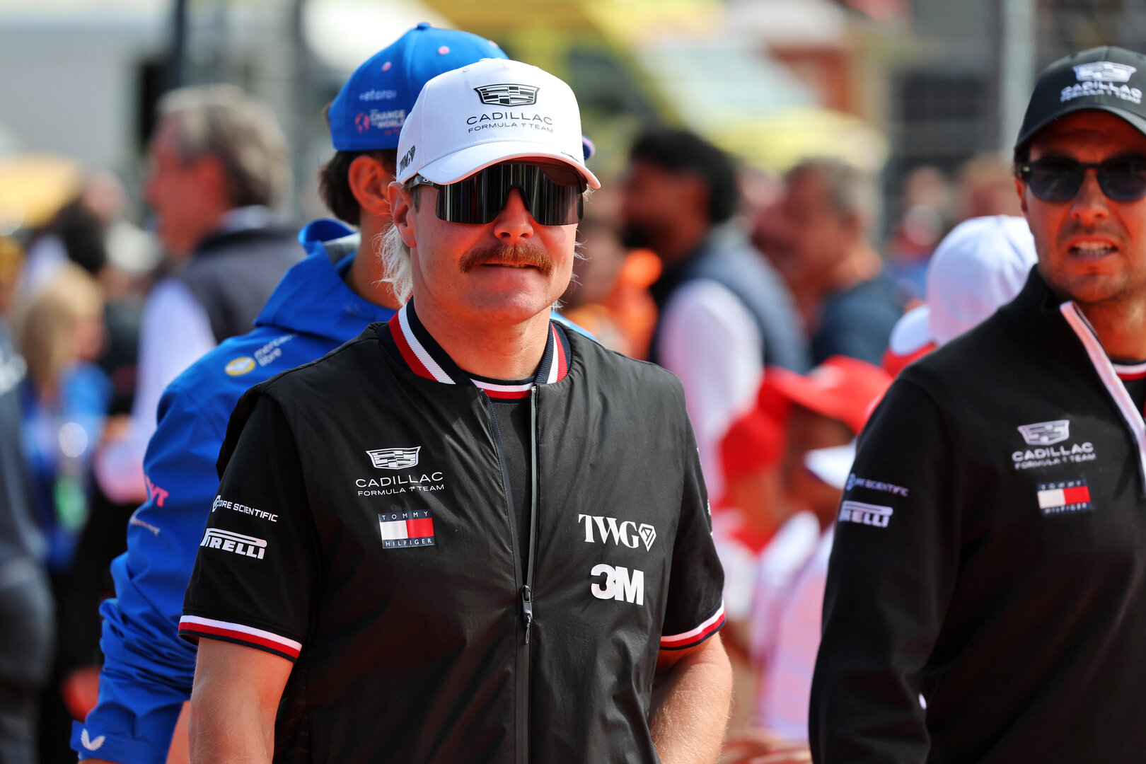 GP OLANDA, Valtteri Bottas (FIN) Cadillac Formula 1 Team on the drivers' parade.
23.08.2026. Formula 1 World Championship, Rd 12, Dutch Grand Prix, Zandvoort, Netherlands, Gara Day.
- www.xpbimages.com, EMail: requests@xpbimages.com © Copyright: Batchelor / XPB Images