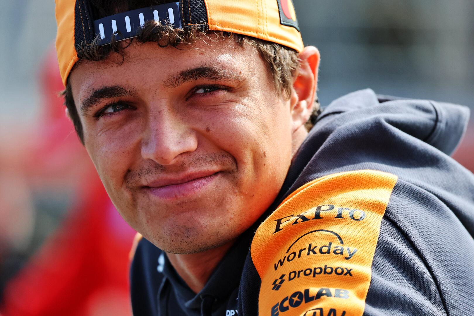 GP OLANDA, Lando Norris (GBR) McLaren F1 Team on the drivers' parade.
23.08.2026. Formula 1 World Championship, Rd 12, Dutch Grand Prix, Zandvoort, Netherlands, Gara Day.
- www.xpbimages.com, EMail: requests@xpbimages.com © Copyright: Batchelor / XPB Images