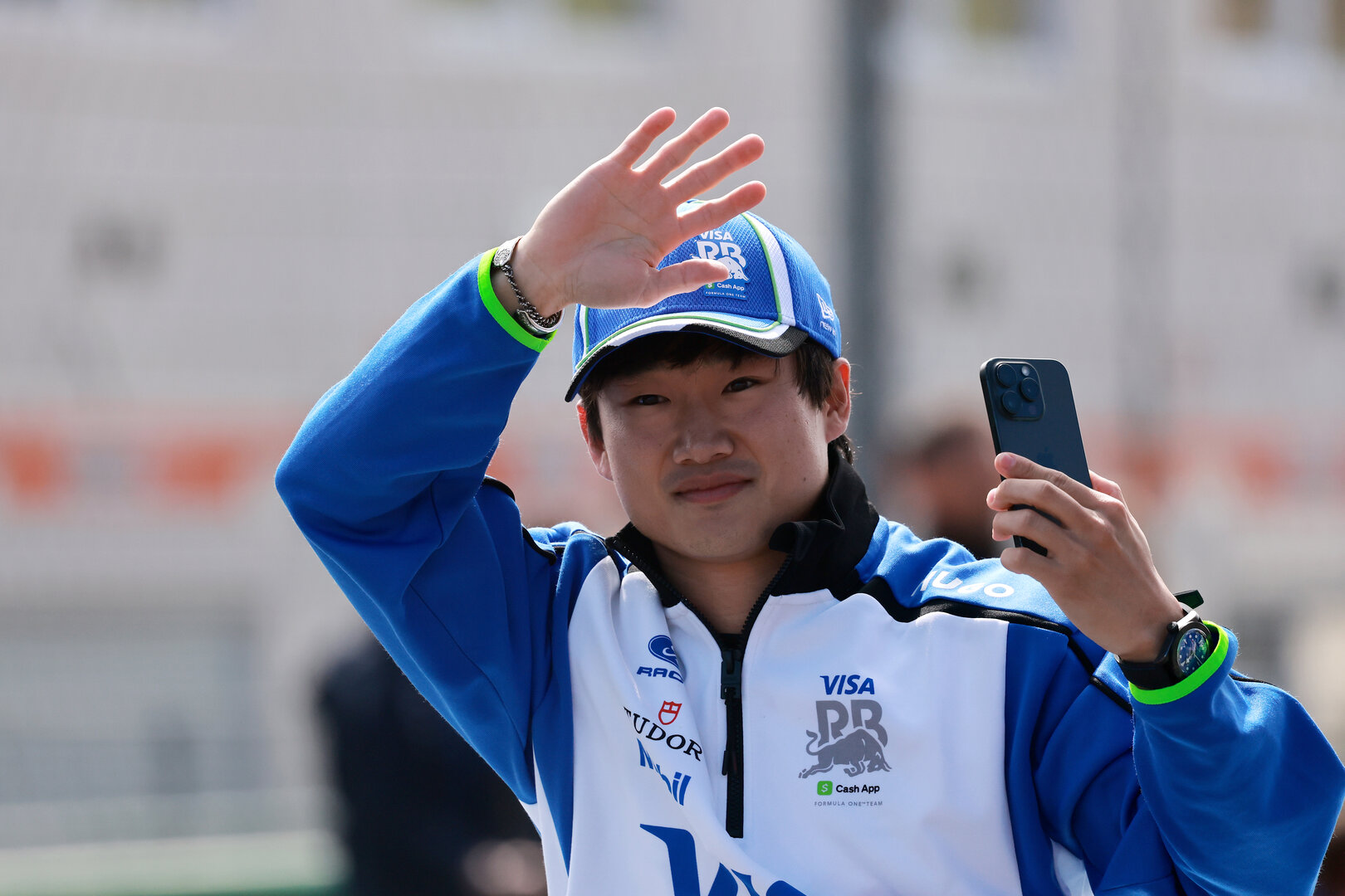 GP OLANDA, Yuki Tsunoda (JPN) Racing Bulls Reserve Driver on the drivers' parade.
23.08.2026. Formula 1 World Championship, Rd 12, Dutch Grand Prix, Zandvoort, Netherlands, Gara Day.
- www.xpbimages.com, EMail: requests@xpbimages.com © Copyright: Charniaux / XPB Images