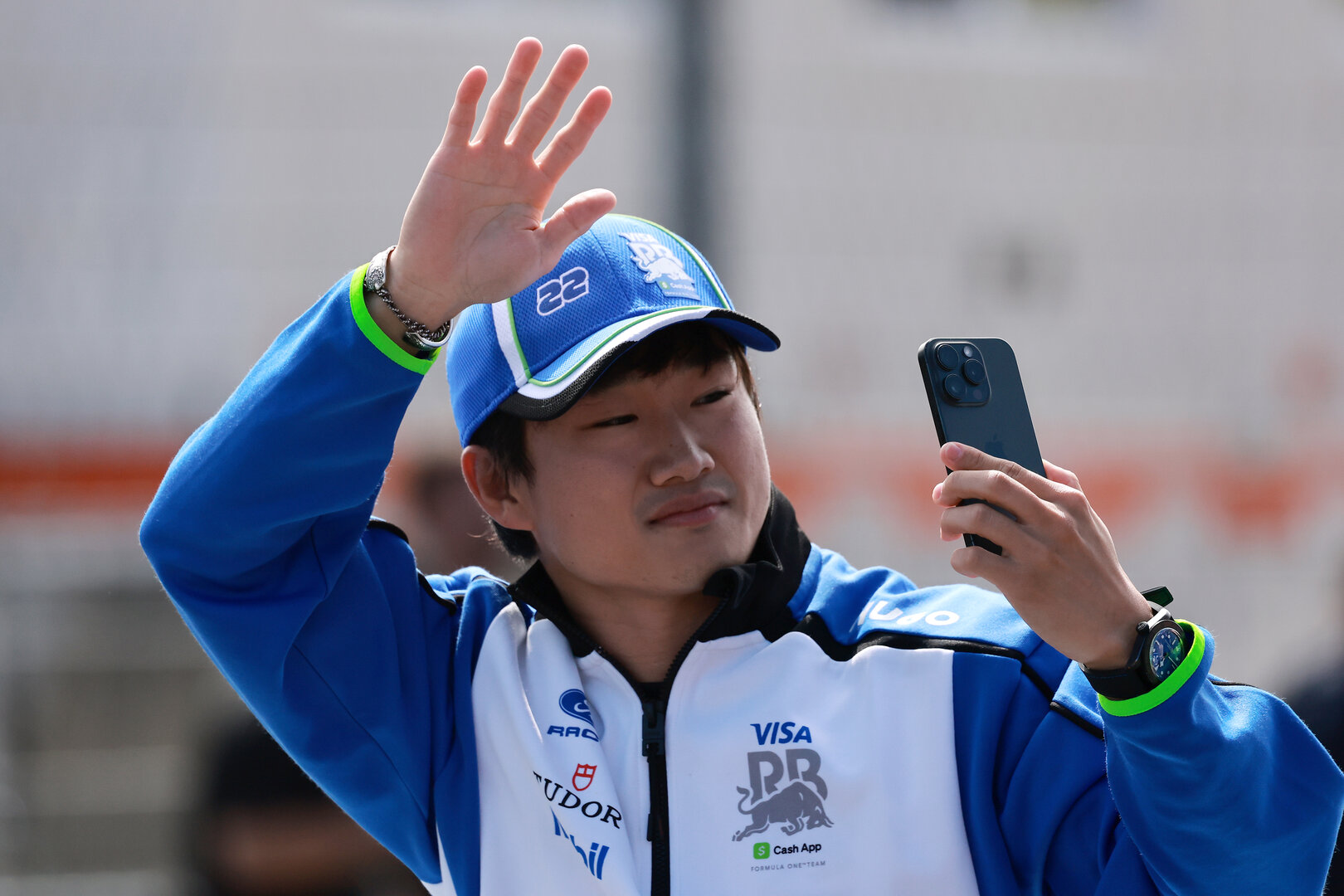 GP OLANDA, Yuki Tsunoda (JPN) Racing Bulls Reserve Driver on the drivers' parade.
23.08.2026. Formula 1 World Championship, Rd 12, Dutch Grand Prix, Zandvoort, Netherlands, Gara Day.
- www.xpbimages.com, EMail: requests@xpbimages.com © Copyright: Charniaux / XPB Images