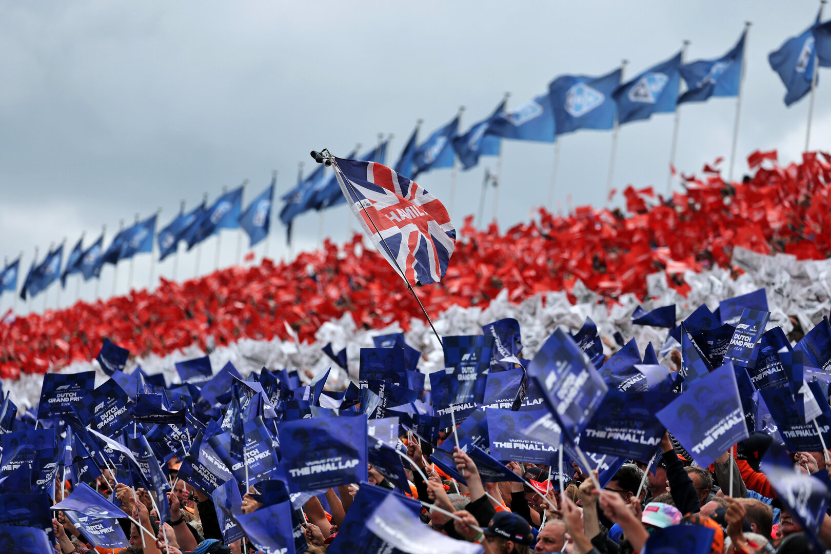 GP OLANDA, Circuit Atmosfera - fans in the grandstand.
23.08.2026. Formula 1 World Championship, Rd 12, Dutch Grand Prix, Zandvoort, Netherlands, Gara Day.
- www.xpbimages.com, EMail: requests@xpbimages.com © Copyright: Moy / XPB Images