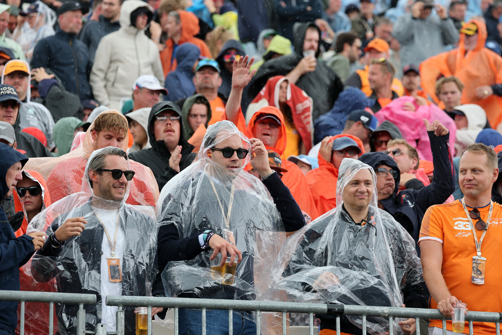 GP OLANDA, Circuit Atmosfera - fans in the grandstand.
23.08.2026. Formula 1 World Championship, Rd 12, Dutch Grand Prix, Zandvoort, Netherlands, Gara Day.
- www.xpbimages.com, EMail: requests@xpbimages.com © Copyright: Moy / XPB Images