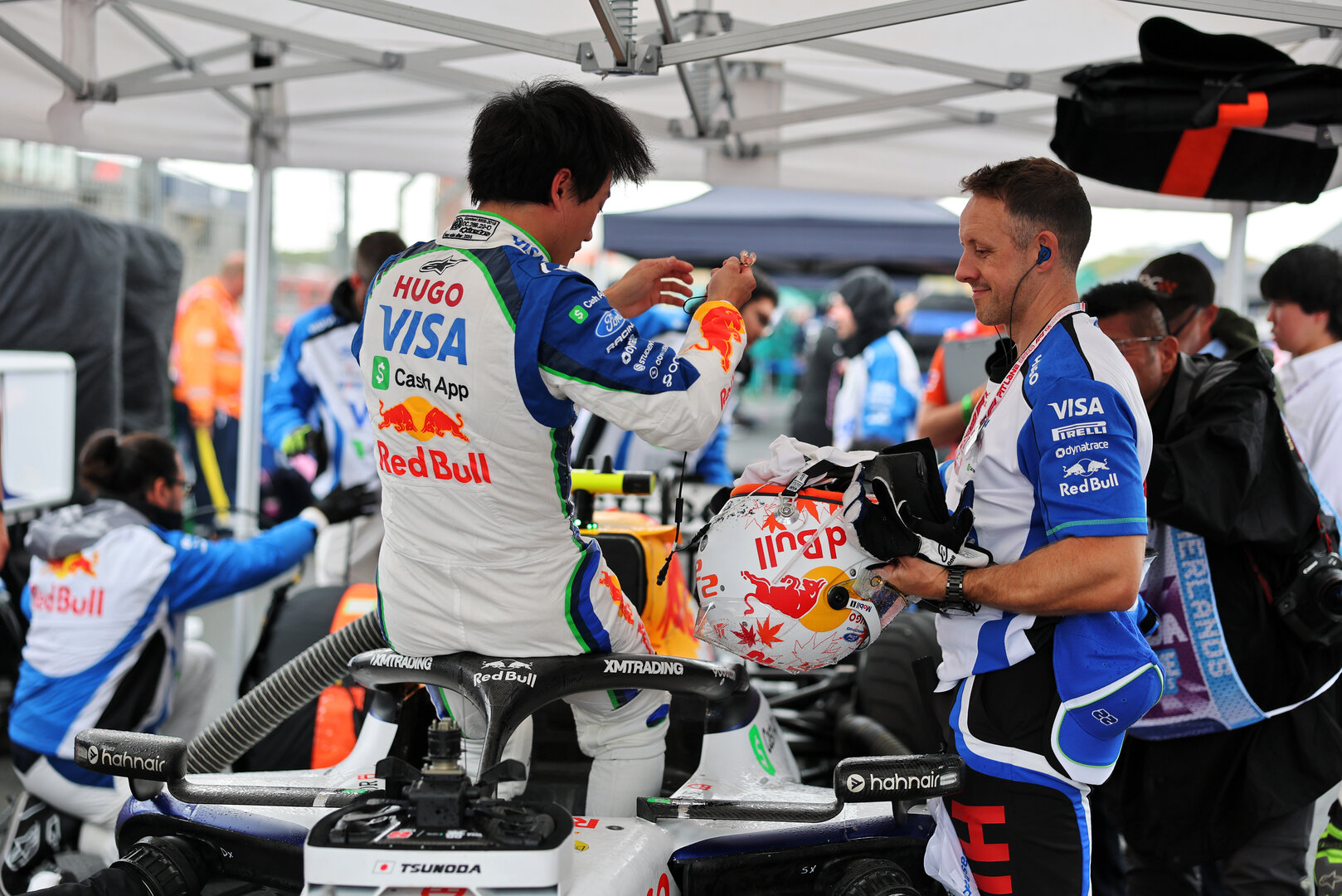 GP OLANDA, Yuki Tsunoda (JPN) Racing Bulls Reserve Driver on the grid.
23.08.2026. Formula 1 World Championship, Rd 12, Dutch Grand Prix, Zandvoort, Netherlands, Gara Day.
- www.xpbimages.com, EMail: requests@xpbimages.com © Copyright: Moy / XPB Images