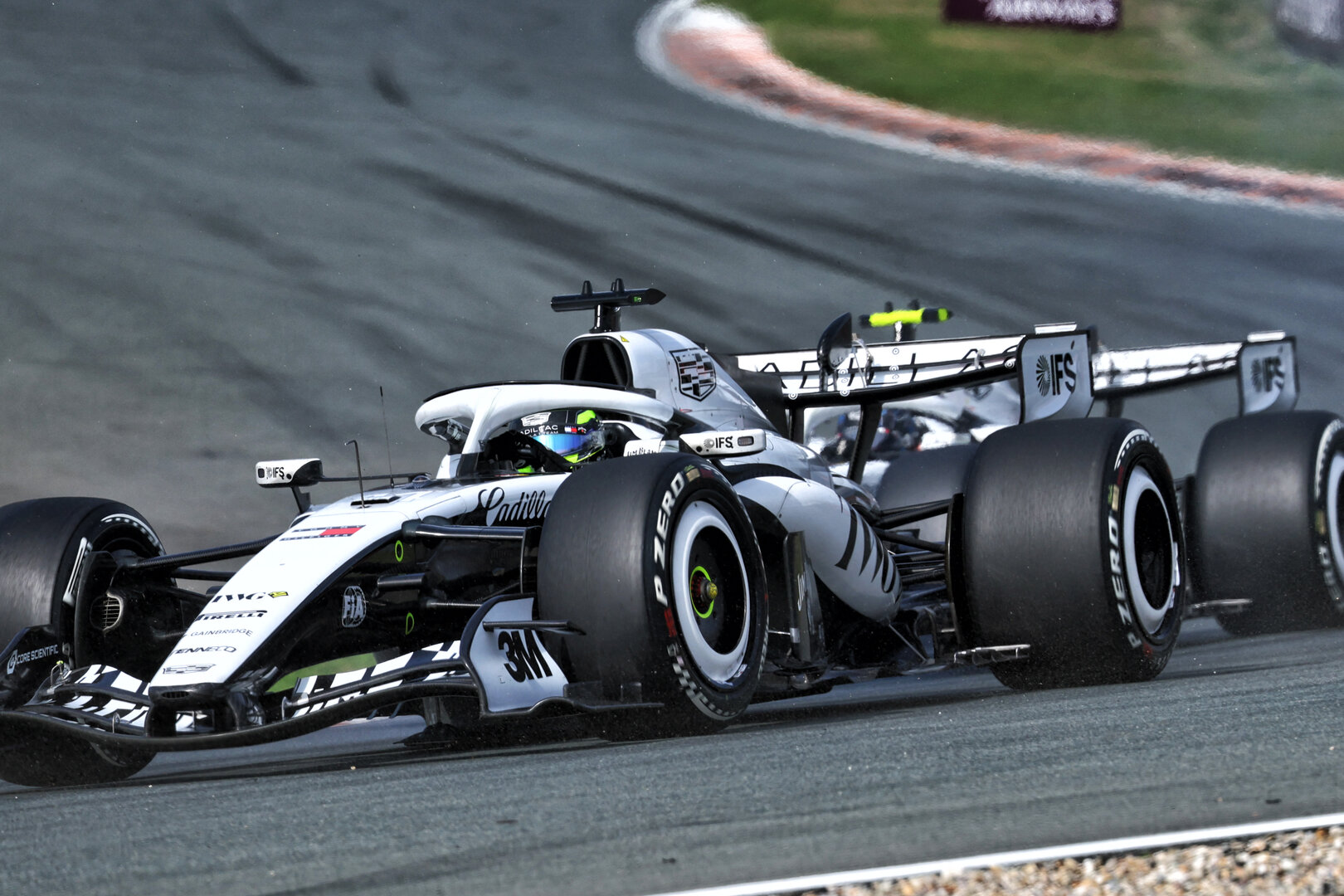 GP OLANDA, Sergio Perez (MEX) Cadillac Formula 1 Team MAC-26 at the repartenza of the race.
23.08.2026. Formula 1 World Championship, Rd 12, Dutch Grand Prix, Zandvoort, Netherlands, Gara Day.
- www.xpbimages.com, EMail: requests@xpbimages.com © Copyright: Bearne / XPB Images