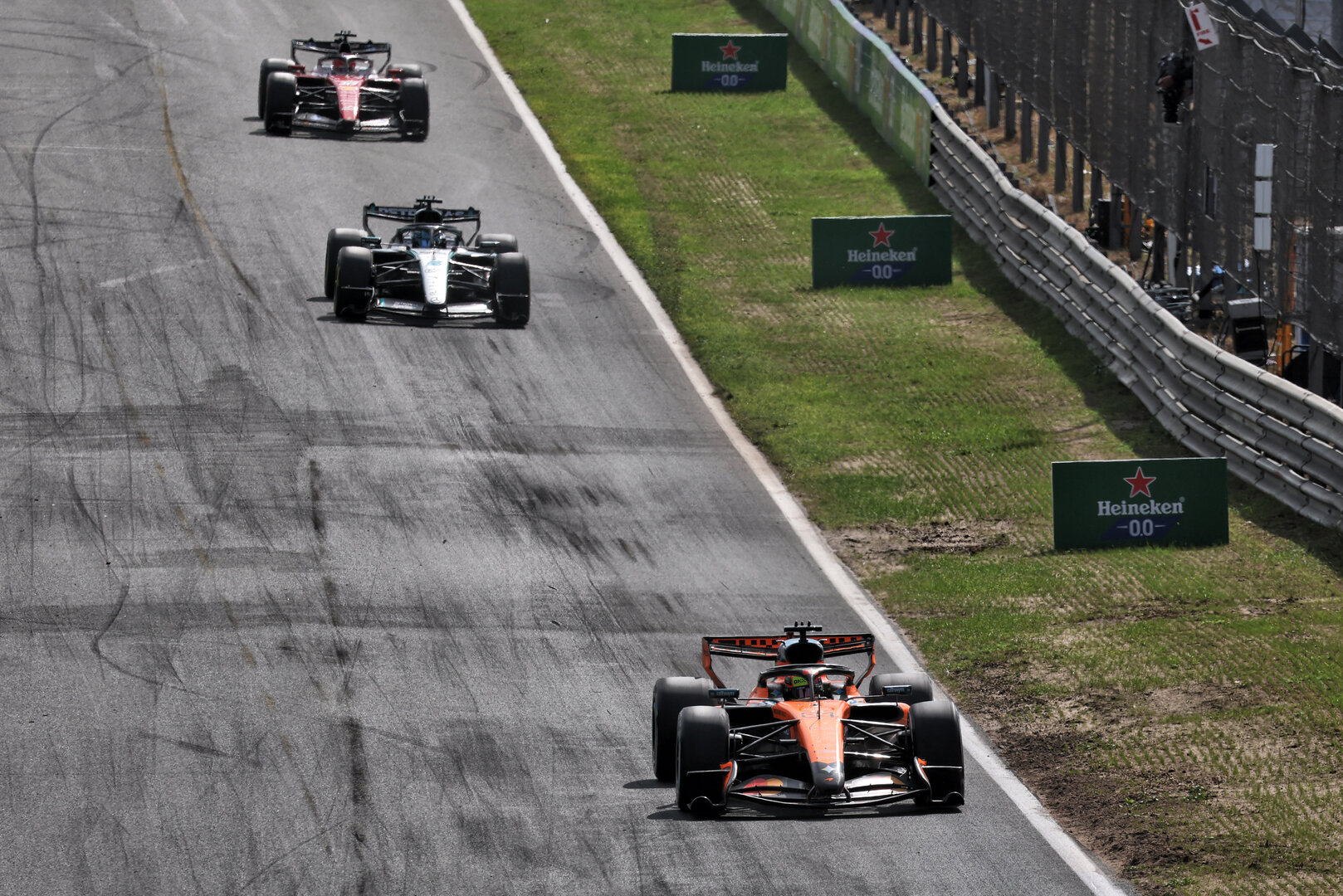 GP OLANDA, Oscar Piastri (AUS) McLaren F1 Team MCL40.
23.08.2026. Formula 1 World Championship, Rd 12, Dutch Grand Prix, Zandvoort, Netherlands, Gara Day.
- www.xpbimages.com, EMail: requests@xpbimages.com © Copyright: Moy / XPB Images