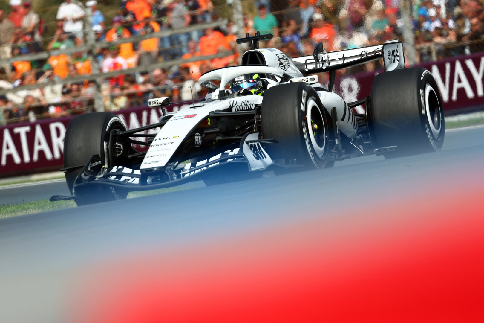 GP OLANDA, Sergio Perez (MEX) Cadillac Formula 1 Team MAC-26.
23.08.2026. Formula 1 World Championship, Rd 12, Dutch Grand Prix, Zandvoort, Netherlands, Gara Day.
- www.xpbimages.com, EMail: requests@xpbimages.com © Copyright: Bearne / XPB Images