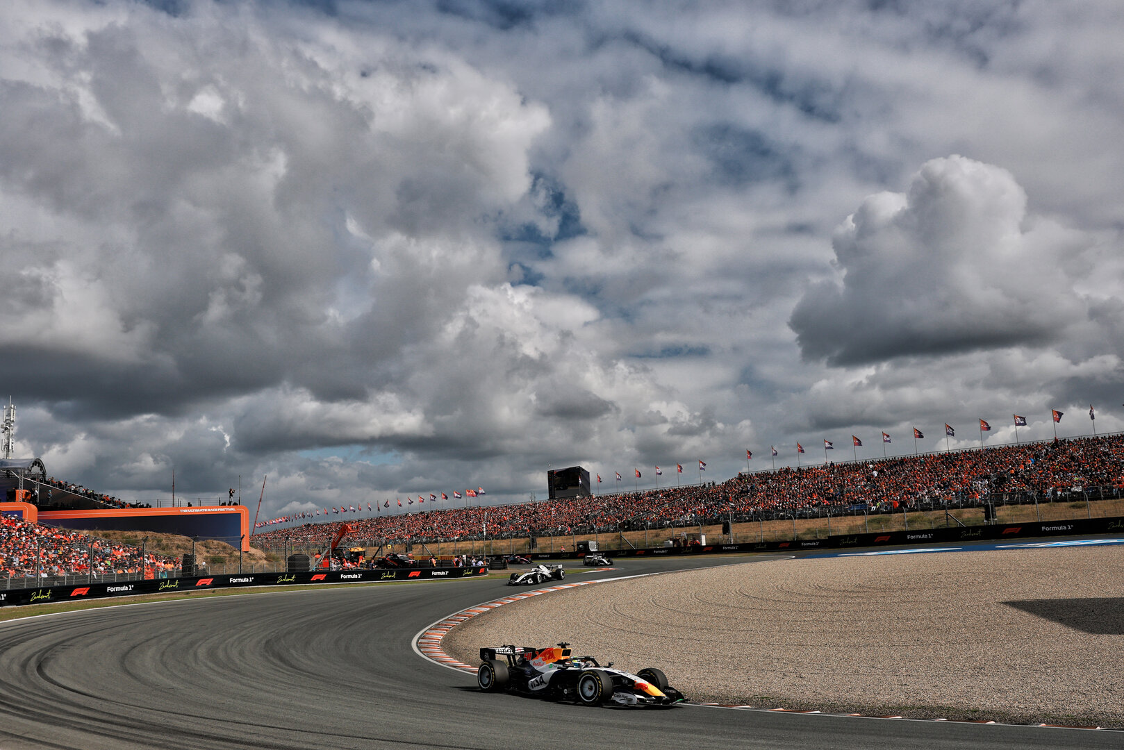 GP OLANDA, Arvid Lindblad (GBR) Racing Bulls Formula One Team VCARB 03.
23.08.2026. Formula 1 World Championship, Rd 12, Dutch Grand Prix, Zandvoort, Netherlands, Gara Day.
- www.xpbimages.com, EMail: requests@xpbimages.com © Copyright: Charniaux / XPB Images