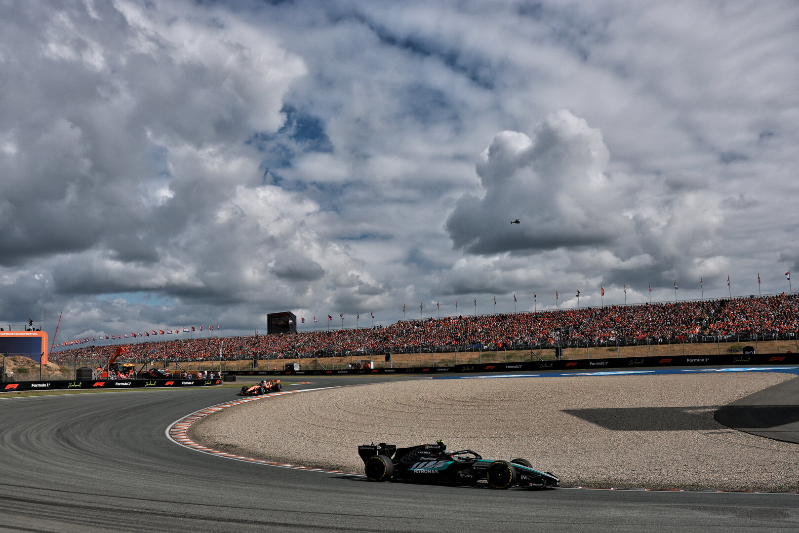 GP OLANDA, Andrea Kimi Antonelli (ITA) Mercedes AMG Formula One Team W17.
23.08.2026. Formula 1 World Championship, Rd 12, Dutch Grand Prix, Zandvoort, Netherlands, Gara Day.
- www.xpbimages.com, EMail: requests@xpbimages.com © Copyright: Charniaux / XPB Images
