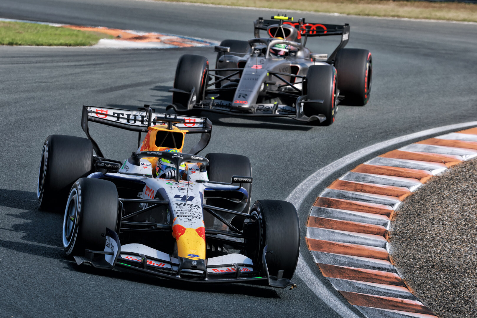 GP OLANDA, Arvid Lindblad (GBR) Racing Bulls Formula One Team VCARB 03.
23.08.2026. Formula 1 World Championship, Rd 12, Dutch Grand Prix, Zandvoort, Netherlands, Gara Day.
- www.xpbimages.com, EMail: requests@xpbimages.com © Copyright: Charniaux / XPB Images
