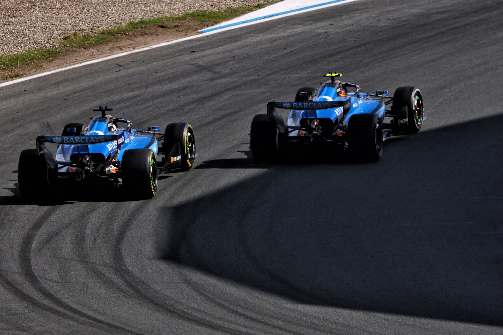 GP OLANDA, Carlos Sainz (ESP) Williams F1 Team FW48 e Alexander Albon (THA) Williams F1 Team FW48.
23.08.2026. Formula 1 World Championship, Rd 12, Dutch Grand Prix, Zandvoort, Netherlands, Gara Day.
- www.xpbimages.com, EMail: requests@xpbimages.com © Copyright: Bearne / XPB Images