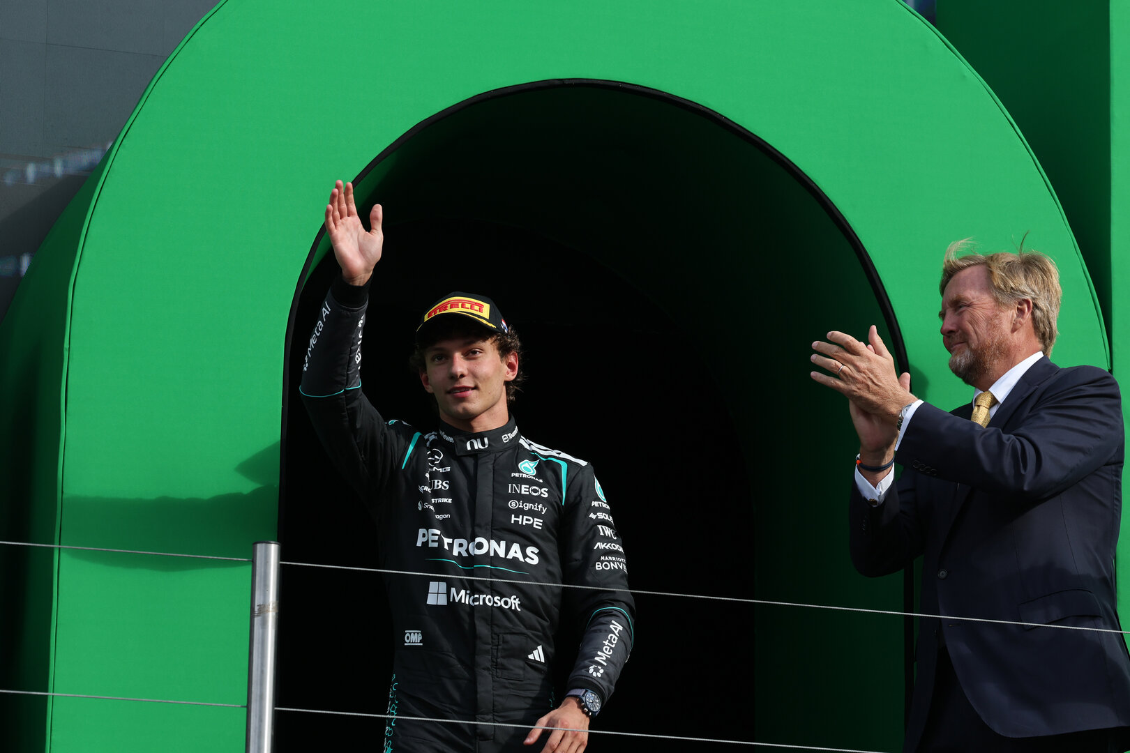 GP OLANDA, Andrea Kimi Antonelli (ITA) Mercedes AMG Formula One Team celebrates his second position on the podium.
23.08.2026. Formula 1 World Championship, Rd 12, Dutch Grand Prix, Zandvoort, Netherlands, Gara Day.
- www.xpbimages.com, EMail: requests@xpbimages.com © Copyright: Moy / XPB Images