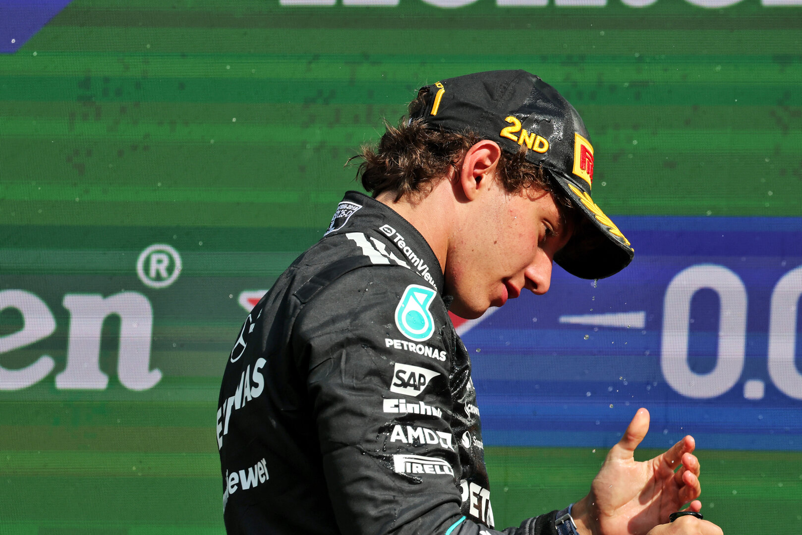 GP OLANDA, Andrea Kimi Antonelli (ITA) Mercedes AMG Formula One Team celebrates his second position on the podium.
23.08.2026. Formula 1 World Championship, Rd 12, Dutch Grand Prix, Zandvoort, Netherlands, Gara Day.
- www.xpbimages.com, EMail: requests@xpbimages.com © Copyright: Moy / XPB Images