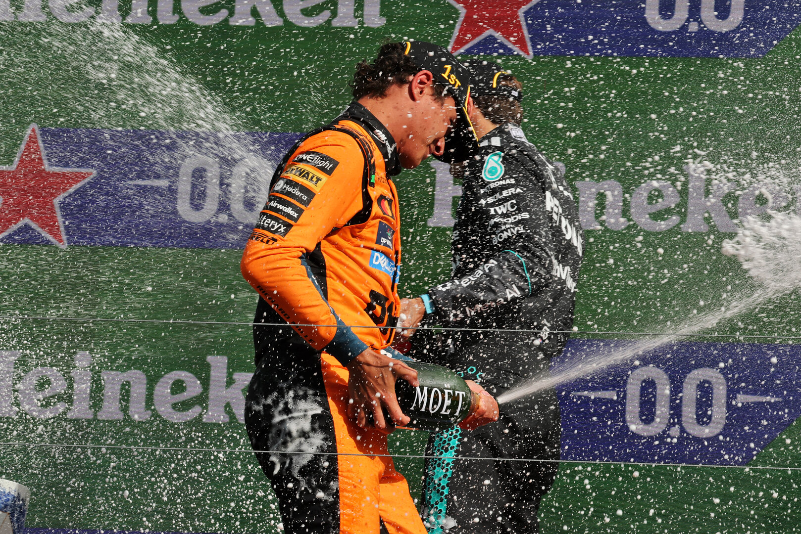 GP OLANDA, Gara winner Lando Norris (GBR) McLaren F1 Team celebrates on the podium.
23.08.2026. Formula 1 World Championship, Rd 12, Dutch Grand Prix, Zandvoort, Netherlands, Gara Day.
- www.xpbimages.com, EMail: requests@xpbimages.com © Copyright: Moy / XPB Images