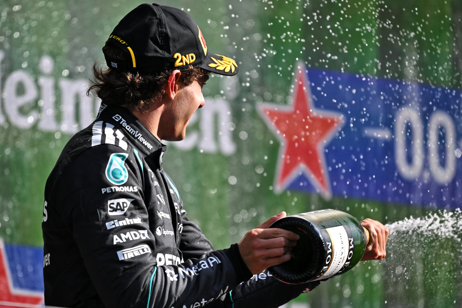 GP OLANDA, Andrea Kimi Antonelli (ITA) Mercedes AMG Formula One Team celebrates his second position on the podium.
23.08.2026. Formula 1 World Championship, Rd 12, Dutch Grand Prix, Zandvoort, Netherlands, Gara Day.
- www.xpbimages.com, EMail: requests@xpbimages.com © Copyright: Price / XPB Images