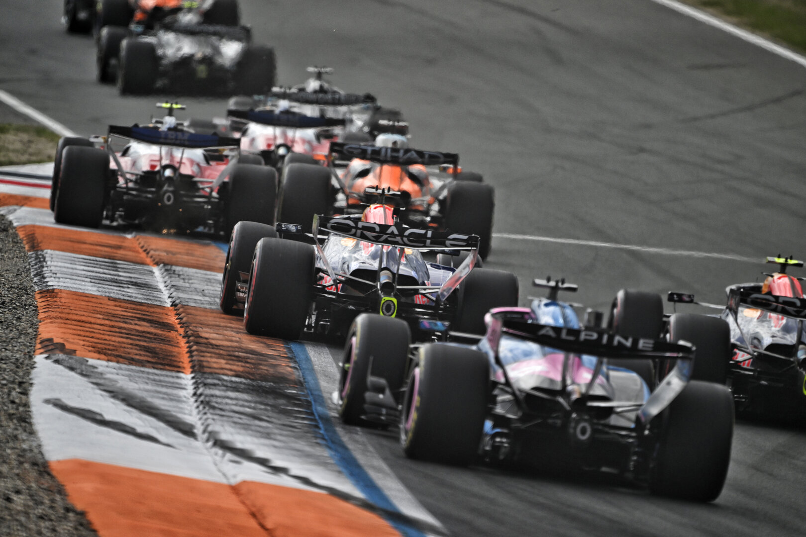 GP OLANDA, Max Verstappen (NLD) Red Bull Racing RB22 at the partenza of the race.
23.08.2026. Formula 1 World Championship, Rd 12, Dutch Grand Prix, Zandvoort, Netherlands, Gara Day.
- www.xpbimages.com, EMail: requests@xpbimages.com © Copyright: Price / XPB Images