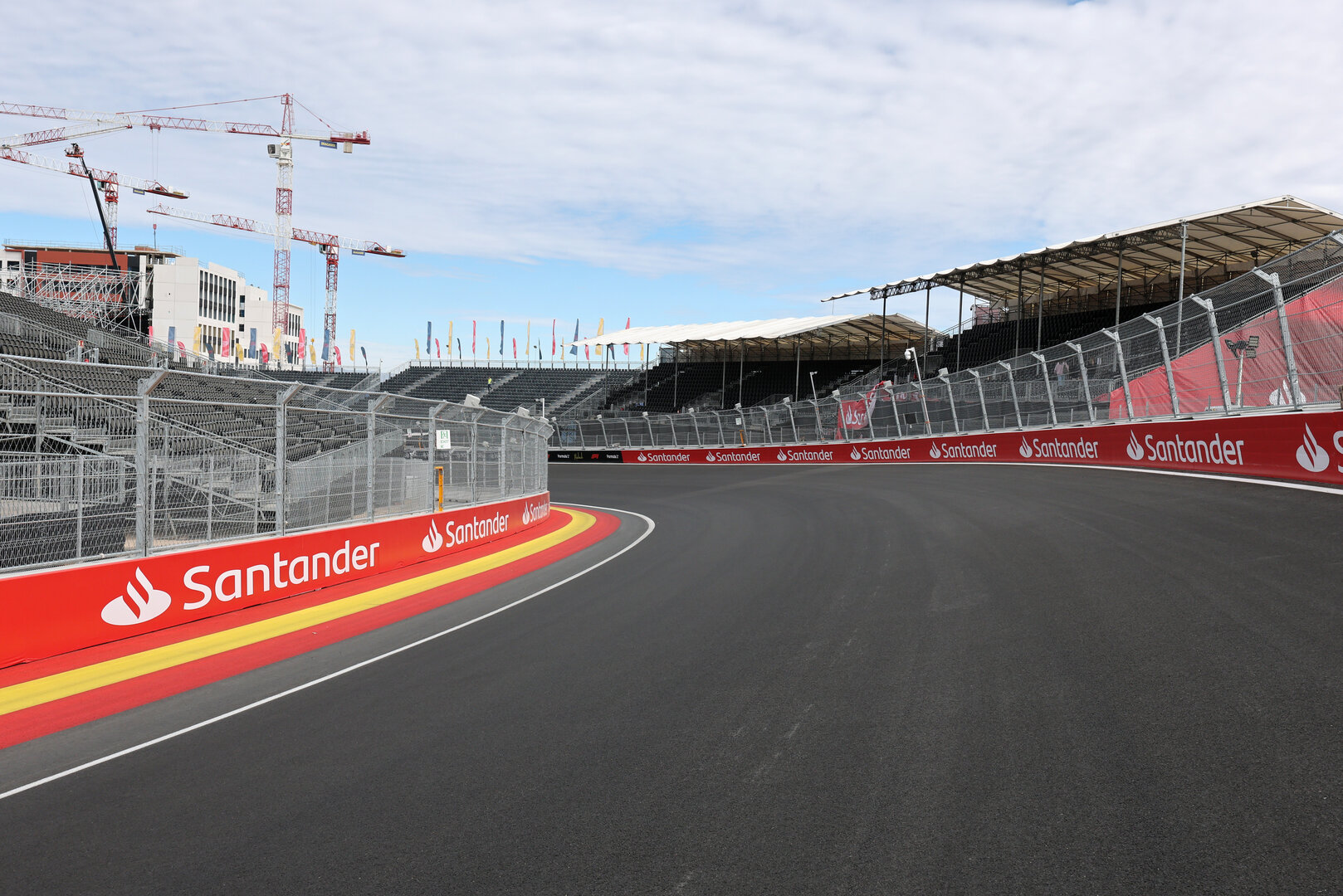 GP SPAGNA,
Circuit Atmosfera - track detail.
10.09.2026. Formula 1 World Championship, Rd 14, Spanish Grand Prix, Madrid, Spain, Preparation Day.
- www.xpbimages.com, EMail: requests@xpbimages.com © Copyright: XPB Images