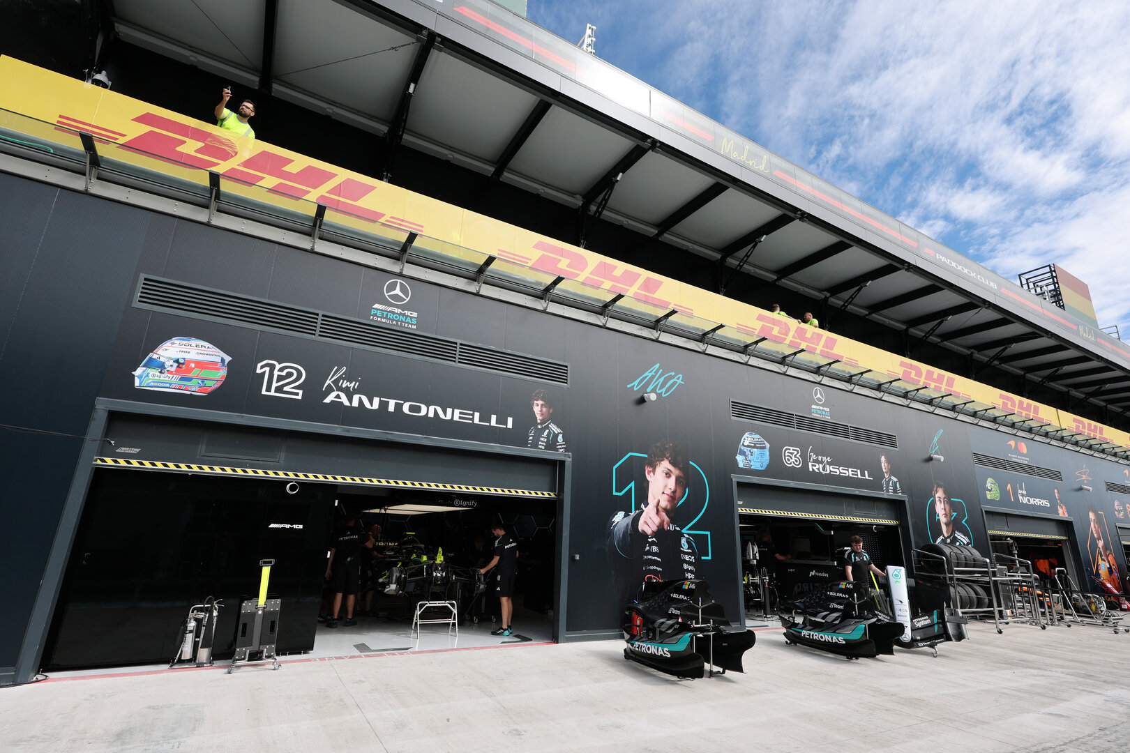 GP SPAGNA,
Pit garage of Andrea Kimi Antonelli (ITA) Mercedes AMG Formula One Team.
10.09.2026. Formula 1 World Championship, Rd 14, Spanish Grand Prix, Madrid, Spain, Preparation Day.
- www.xpbimages.com, EMail: requests@xpbimages.com © Copyright: XPB Images