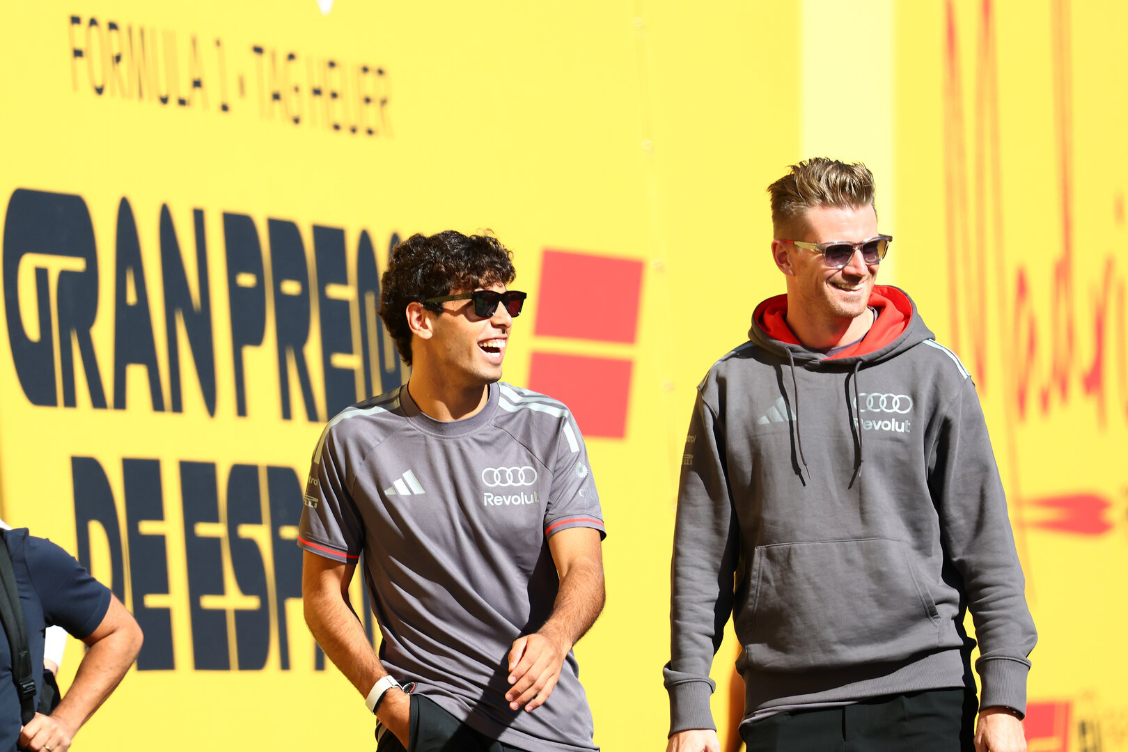 GP SPAGNA, (L to R) Gabriel Bortoleto (BRA) Audi F1 Team. with Nico Hulkenberg (GER) Audi F1 Team.11.09.2026 Formula 1 World Championship, Rd 14, Spanish Grand Prix, Madrid, Spain, Practice Day.- www.xpbimages.com, EMail: requests@xpbimages.com © Copyright: XPB Images