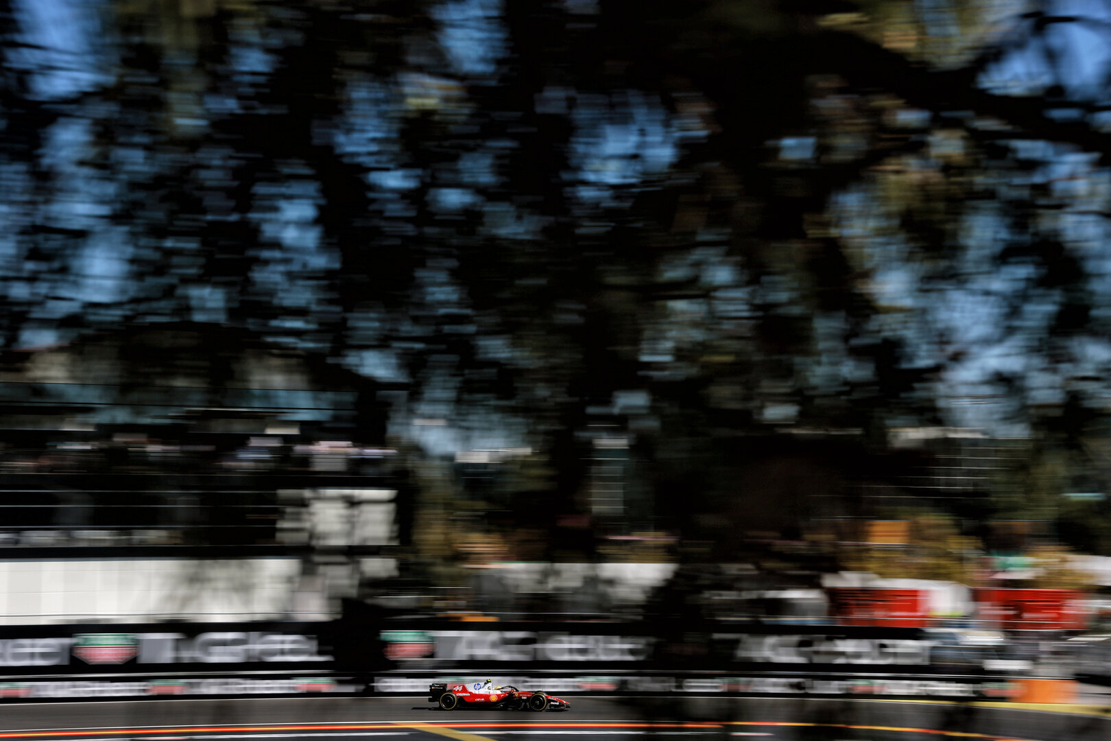 GP SPAGNA, Lewis Hamilton (GBR) Ferrari SF-26.
12.09.2026. Formula 1 World Championship, Rd 14, Spanish Grand Prix, Madrid, Spain, Qualifiche Day.
- www.xpbimages.com, EMail: requests@xpbimages.com © Copyright: Charniaux / XPB Images