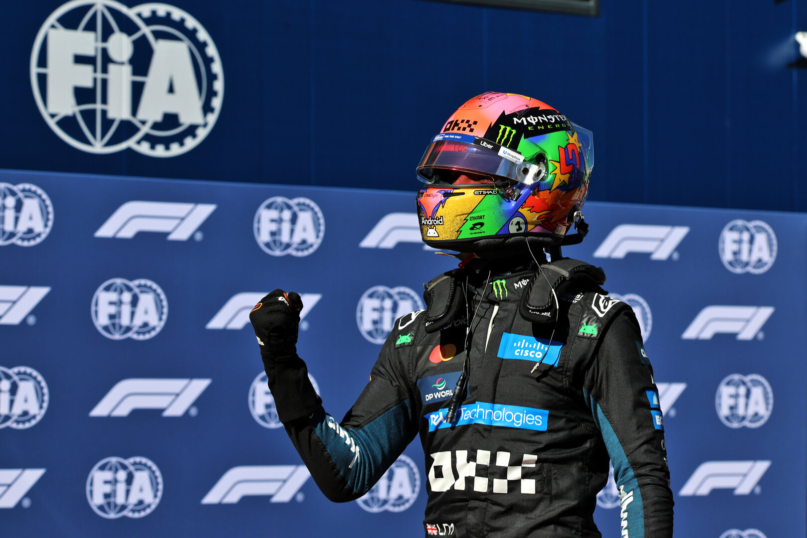 GP SPAGNA, Lando Norris (GBR) McLaren F1 Team celebrates his pole position in qualifying parc ferme.
12.09.2026. Formula 1 World Championship, Rd 14, Spanish Grand Prix, Madrid, Spain, Qualifiche Day.
- www.xpbimages.com, EMail: requests@xpbimages.com © Copyright: Batchelor / XPB Images