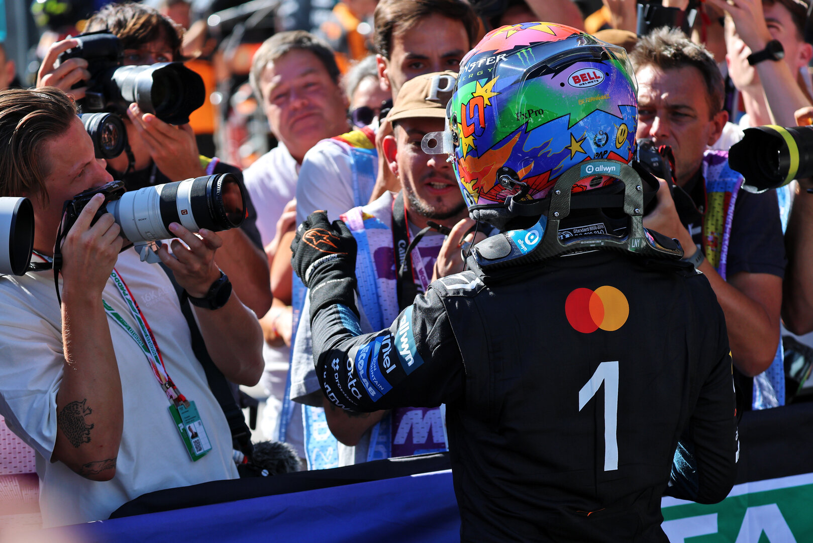GP SPAGNA, Lando Norris (GBR) McLaren F1 Team celebrates his pole position in qualifying parc ferme.
12.09.2026. Formula 1 World Championship, Rd 14, Spanish Grand Prix, Madrid, Spain, Qualifiche Day.
- www.xpbimages.com, EMail: requests@xpbimages.com © Copyright: Batchelor / XPB Images