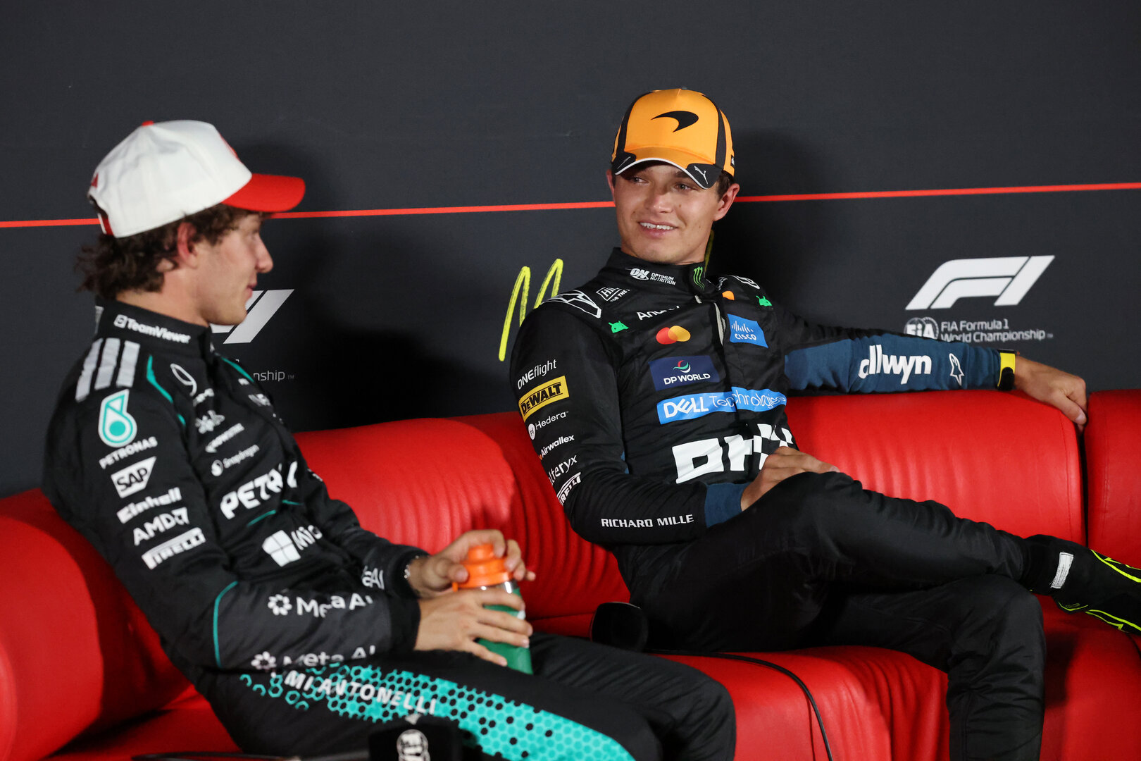 GP SPAGNA, (L to R): Andrea Kimi Antonelli (ITA) Mercedes AMG Formula One Team e Lando Norris (GBR) McLaren F1 Team in the post qualifying FIA Press Conference.
12.09.2026. Formula 1 World Championship, Rd 14, Spanish Grand Prix, Madrid, Spain, Qualifiche Day.
- www.xpbimages.com, EMail: requests@xpbimages.com © Copyright: Batchelor / XPB Images
