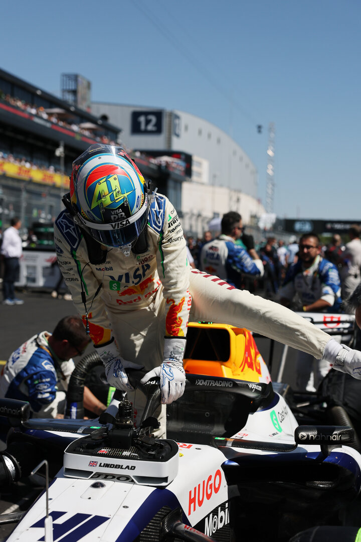 GP SPAGNA, Arvid Lindblad (GBR) Racing Bulls Formula One Team VCARB 03 on the grid.
13.09.2026. Formula 1 World Championship, Rd 14, Spanish Grand Prix, Madrid, Spain, Gara Day.
- www.xpbimages.com, EMail: requests@xpbimages.com © Copyright: Moy / XPB Images
