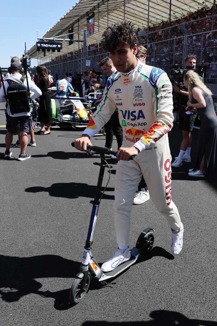 GP SPAGNA, Arvid Lindblad (GBR) Racing Bulls Formula One Team on the grid.
13.09.2026. Formula 1 World Championship, Rd 14, Spanish Grand Prix, Madrid, Spain, Gara Day.
- www.xpbimages.com, EMail: requests@xpbimages.com © Copyright: Moy / XPB Images
