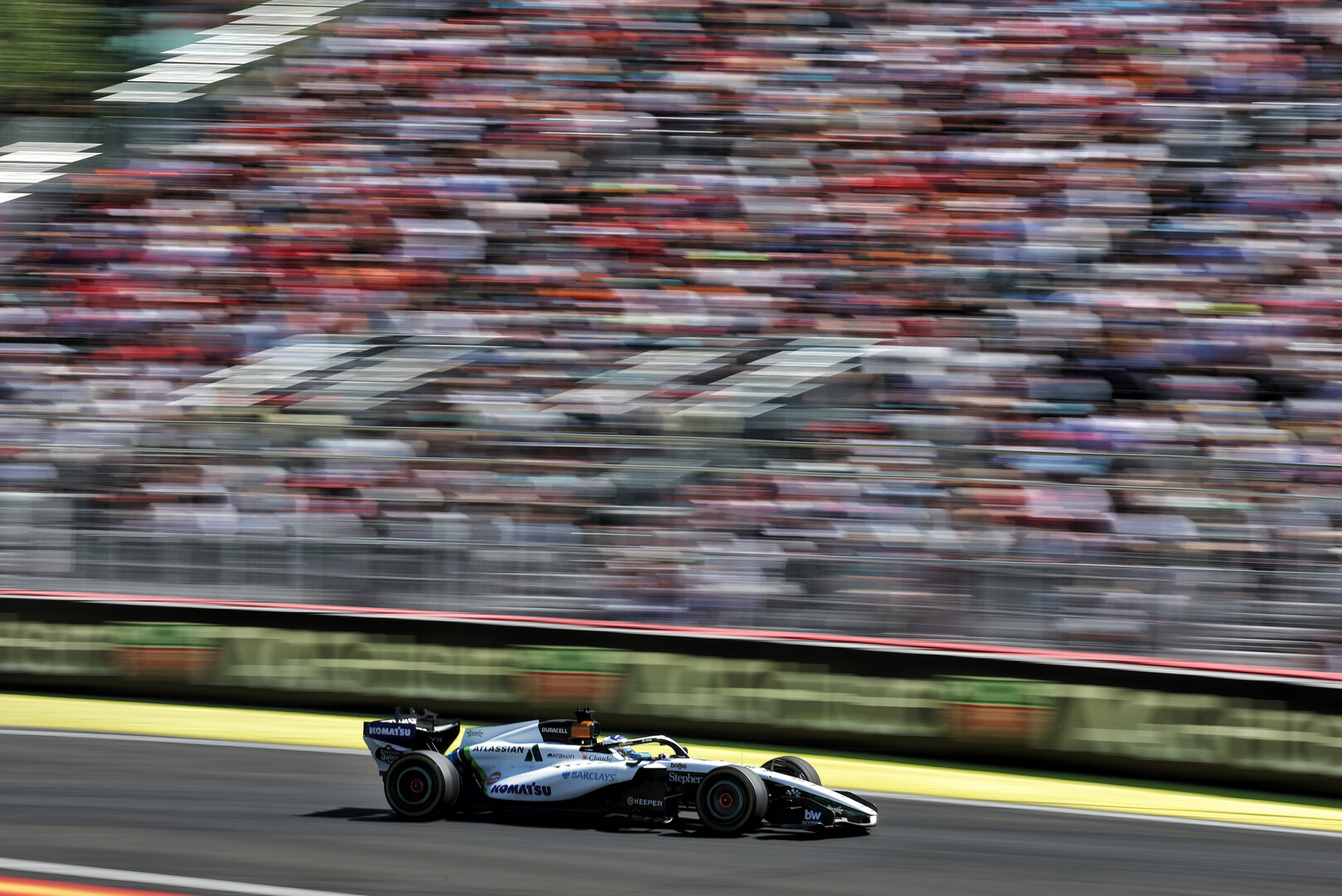 GP SPAGNA, Alexander Albon (THA) Williams F1 Team FW48.
13.09.2026. Formula 1 World Championship, Rd 14, Spanish Grand Prix, Madrid, Spain, Gara Day.
- www.xpbimages.com, EMail: requests@xpbimages.com © Copyright: Moy / XPB Images