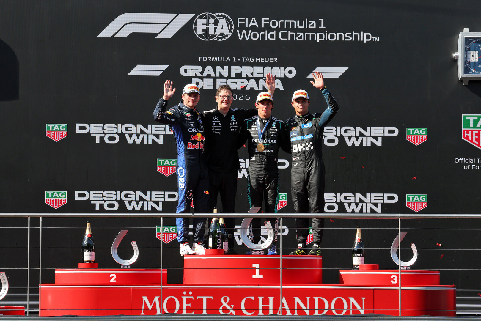 GP SPAGNA, The podium (L to R): Max Verstappen (NLD) Red Bull Racing, second; David Lamb (GBR) Mercedes AMG High Performance Powertrains Performance Engineer; Andrea Kimi Antonelli (ITA) Mercedes AMG Formula One Team, vincitore; Lando Norris (GBR) McLaren F1 Team, third.
13.09.2026. Formula 1 World Championship, Rd 14, Spanish Grand Prix, Madrid, Spain, Gara Day.
- www.xpbimages.com, EMail: requests@xpbimages.com © Copyright: Moy / XPB Images