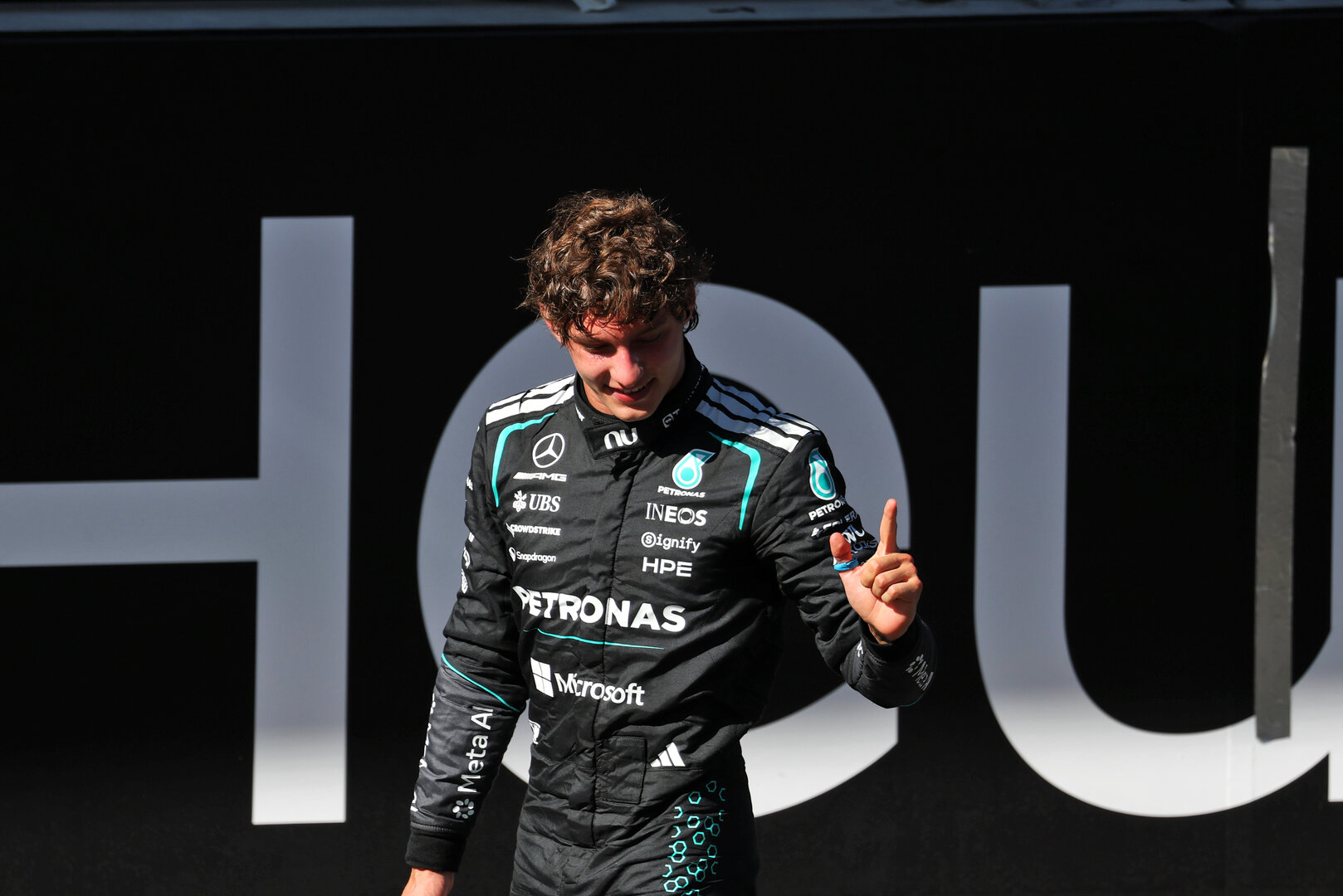 GP SPAGNA, Gara winner Andrea Kimi Antonelli (ITA) Mercedes AMG Formula One Team celebrates in parc ferme.
13.09.2026. Formula 1 World Championship, Rd 14, Spanish Grand Prix, Madrid, Spain, Gara Day.
- www.xpbimages.com, EMail: requests@xpbimages.com © Copyright: Moy / XPB Images