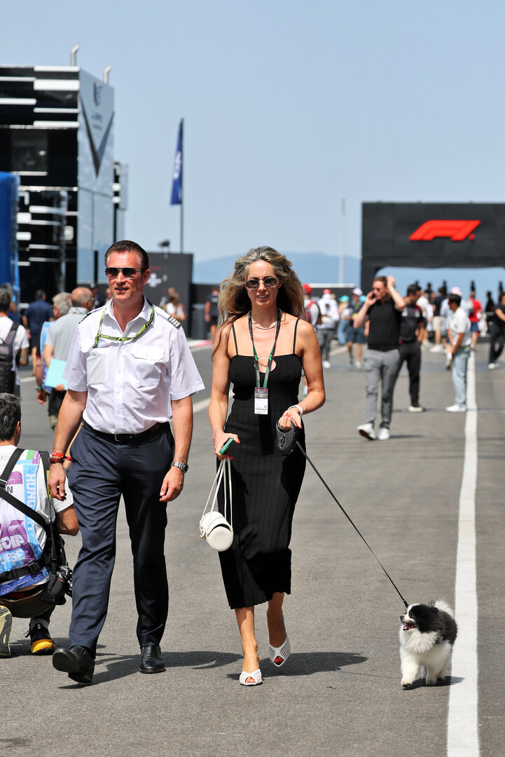 GP UNGHERIA, Egle Ruskyte (LIT) (Right), wife of Nico Hulkenberg (GER) Audi F1 Team.
26.07.2026. Formula 1 World Championship, Rd 11, Hungarian Grand Prix, Budapest, Hungary, Gara Day.
- www.xpbimages.com, EMail: requests@xpbimages.com © Copyright: Moy / XPB Images
