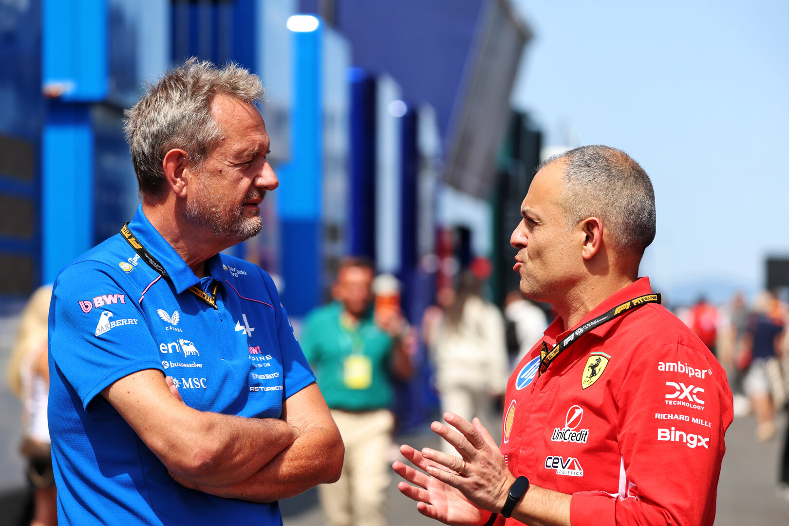 GP UNGHERIA, (L to R): Steve Nielsen (GBR) Alpine F1 Team Managing Director with Diego Ioverno (ITA) Ferrari Sporting Director.
26.07.2026. Formula 1 World Championship, Rd 11, Hungarian Grand Prix, Budapest, Hungary, Gara Day.
 - www.xpbimages.com, EMail: requests@xpbimages.com © Copyright: Rew / XPB Images