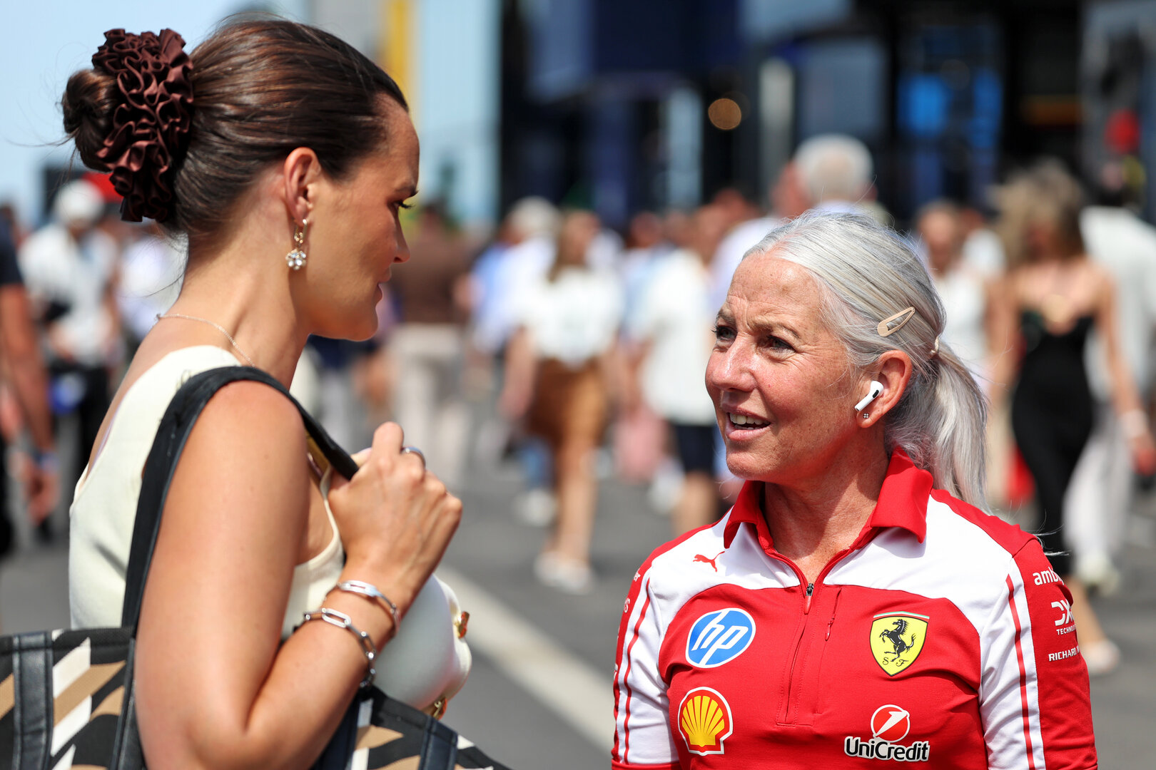 GP UNGHERIA, (L to R): Laura Winter (GBR) F1 Presenter with Angela Cullen (NZL) Ferrari Physiotherapist.
26.07.2026. Formula 1 World Championship, Rd 11, Hungarian Grand Prix, Budapest, Hungary, Gara Day.
 - www.xpbimages.com, EMail: requests@xpbimages.com © Copyright: Rew / XPB Images
