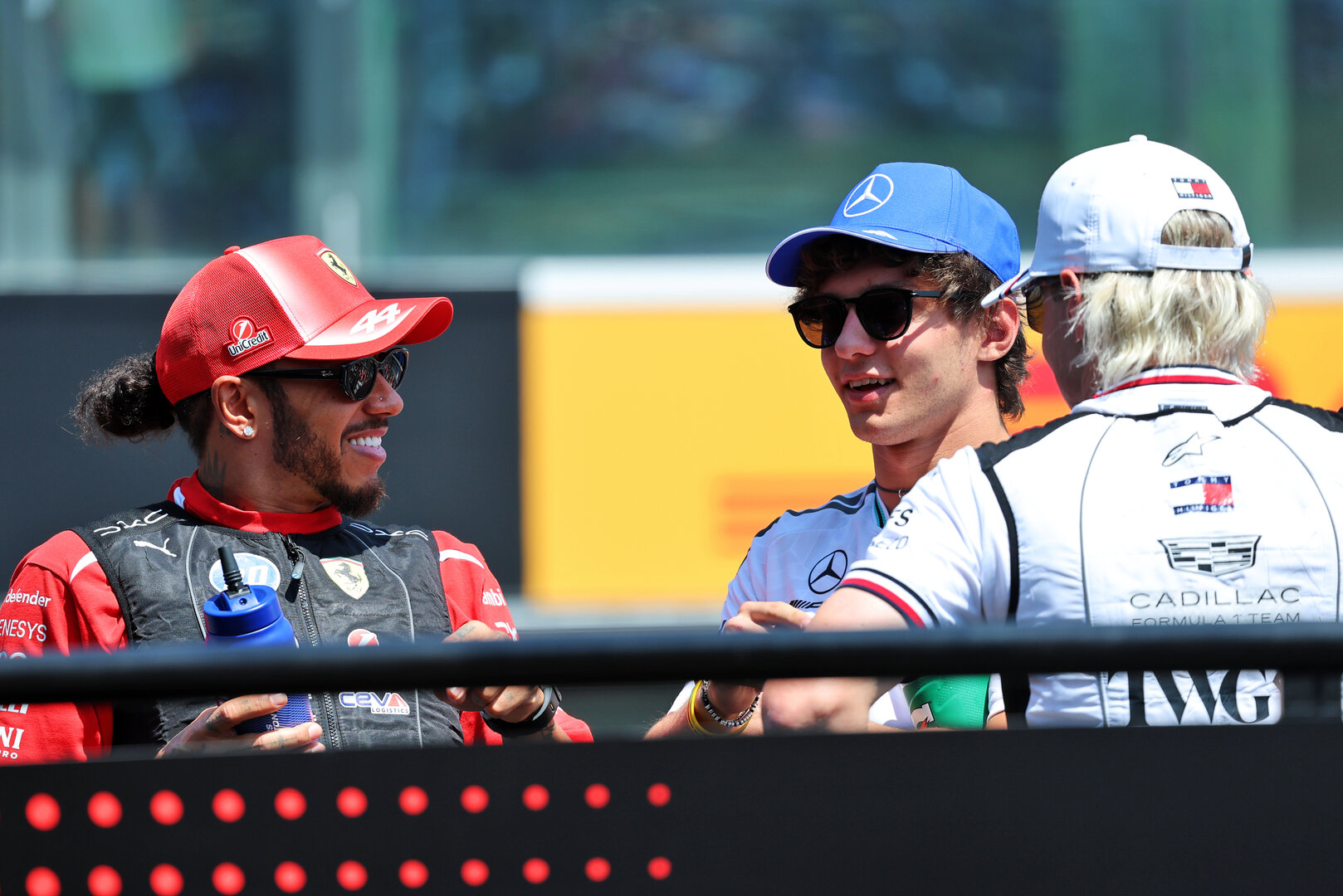 GP UNGHERIA, (L to R): Lewis Hamilton (GBR) Ferrari; Andrea Kimi Antonelli (ITA) Mercedes AMG Formula One Team; e Valtteri Bottas (FIN) Cadillac Formula 1 Team on the drivers' parade.
26.07.2026. Formula 1 World Championship, Rd 11, Hungarian Grand Prix, Budapest, Hungary, Gara Day.
- www.xpbimages.com, EMail: requests@xpbimages.com © Copyright: Batchelor / XPB Images