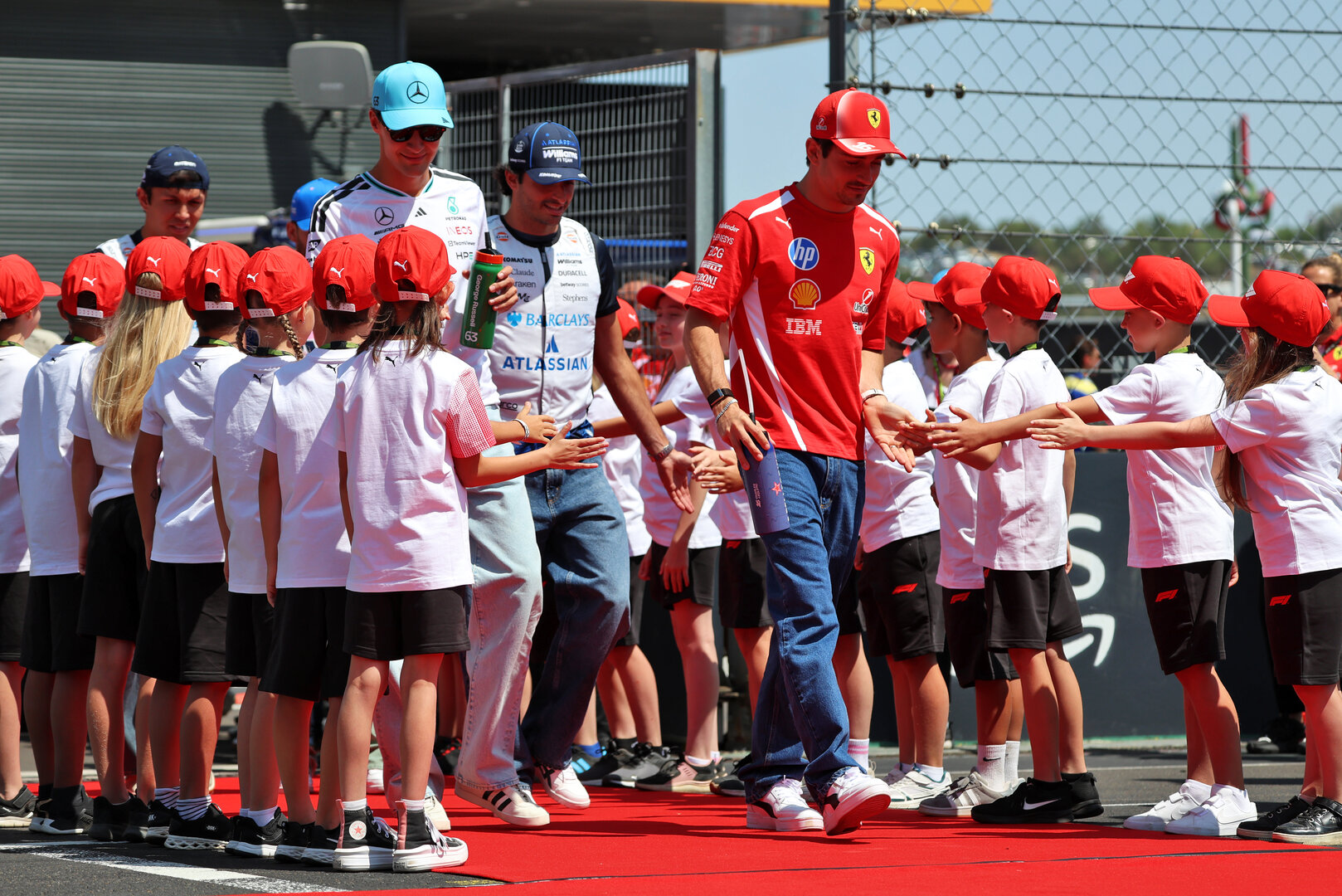 GP UNGHERIA, Charles Leclerc (MON) Ferrari on the drivers' parade.
26.07.2026. Formula 1 World Championship, Rd 11, Hungarian Grand Prix, Budapest, Hungary, Gara Day.
 - www.xpbimages.com, EMail: requests@xpbimages.com © Copyright: Rew / XPB Images