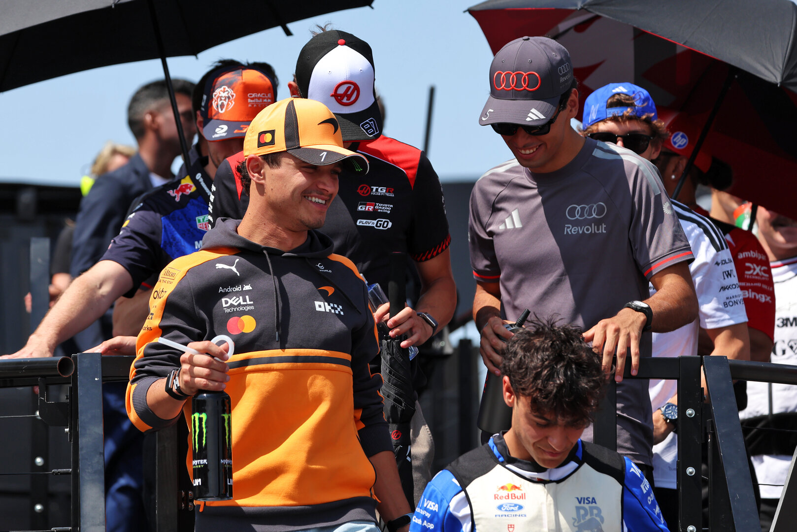 GP UNGHERIA, Lando Norris (GBR) McLaren F1 Team on the drivers' parade.
26.07.2026. Formula 1 World Championship, Rd 11, Hungarian Grand Prix, Budapest, Hungary, Gara Day.
 - www.xpbimages.com, EMail: requests@xpbimages.com © Copyright: Rew / XPB Images