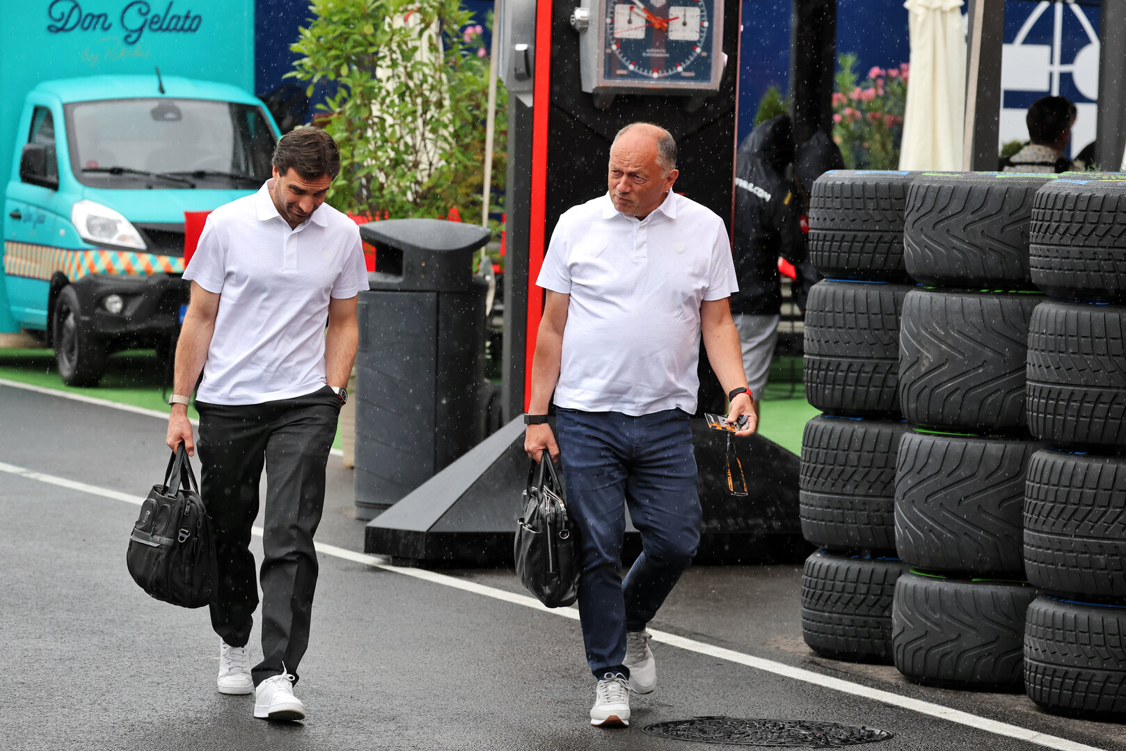 GP UNGHERIA, (L to R): Jerome d'Ambrosio (BEL) Ferrari Deputy Team Principal e Frederic Vasseur (FRA) Ferrari Team Principal.
23.07.2026. Formula 1 World Championship, Rd 11, Hungarian Grand Prix, Budapest, Hungary, Preparation Day.
- www.xpbimages.com, EMail: requests@xpbimages.com © Copyright: Moy / XPB Images