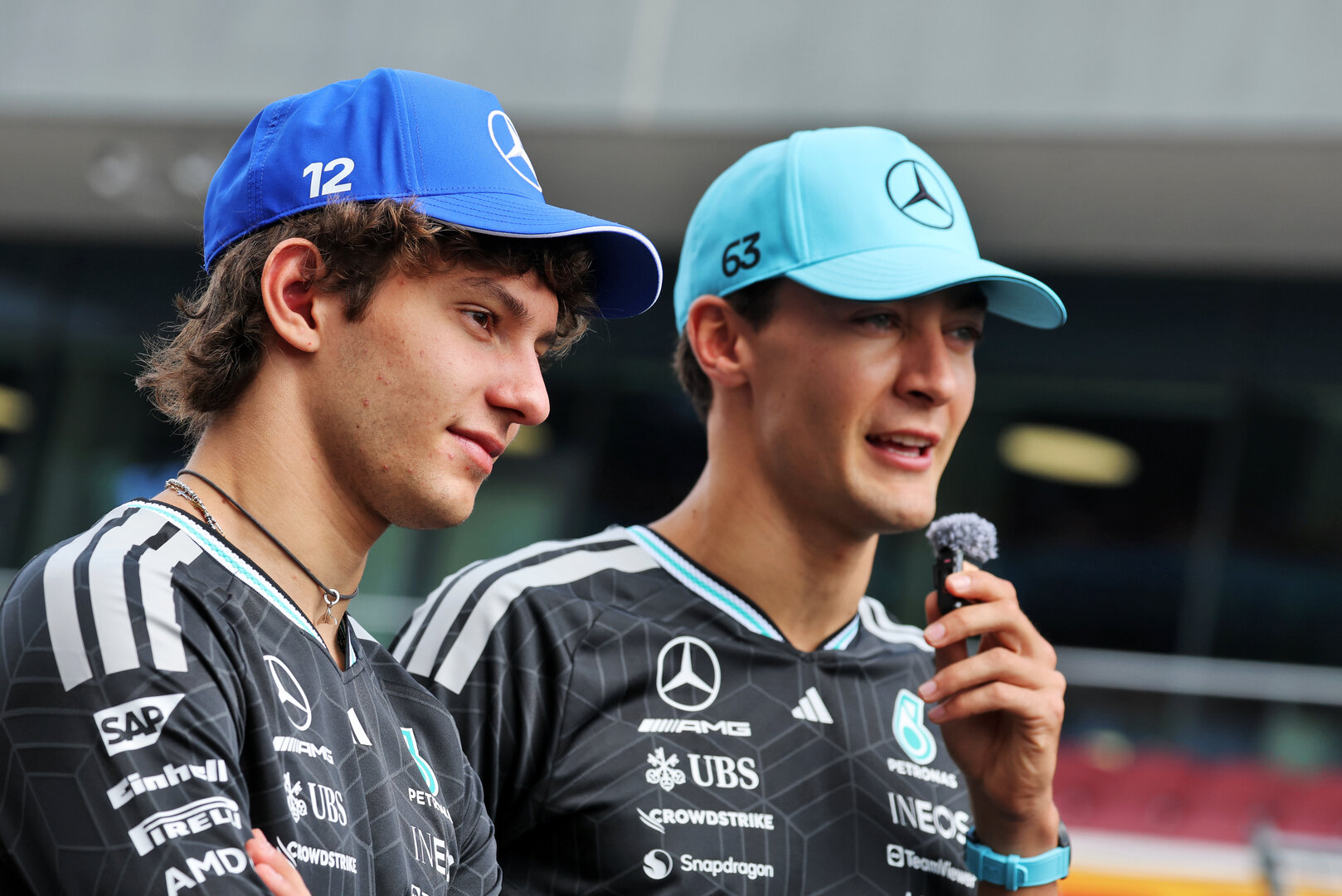 GP UNGHERIA, (L to R): Andrea Kimi Antonelli (ITA) Mercedes AMG Formula One Team e George Russell (GBR) Mercedes AMG Formula One Team.
23.07.2026. Formula 1 World Championship, Rd 11, Hungarian Grand Prix, Budapest, Hungary, Preparation Day.
- www.xpbimages.com, EMail: requests@xpbimages.com © Copyright: Moy / XPB Images