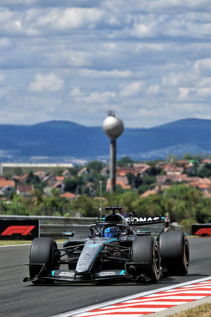 GP UNGHERIA, George Russell (GBR) Mercedes AMG Formula One Team W17.
24.07.2026. Formula 1 World Championship, Rd 11, Hungarian Grand Prix, Budapest, Hungary, Practice Day.
- www.xpbimages.com, EMail: requests@xpbimages.com © Copyright: Moy / XPB Images