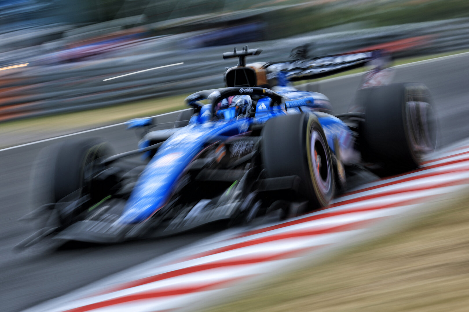 GP UNGHERIA, Alexander Albon (THA) Williams F1 Team FW48.
24.07.2026. Formula 1 World Championship, Rd 11, Hungarian Grand Prix, Budapest, Hungary, Practice Day.
- www.xpbimages.com, EMail: requests@xpbimages.com © Copyright: Moy / XPB Images