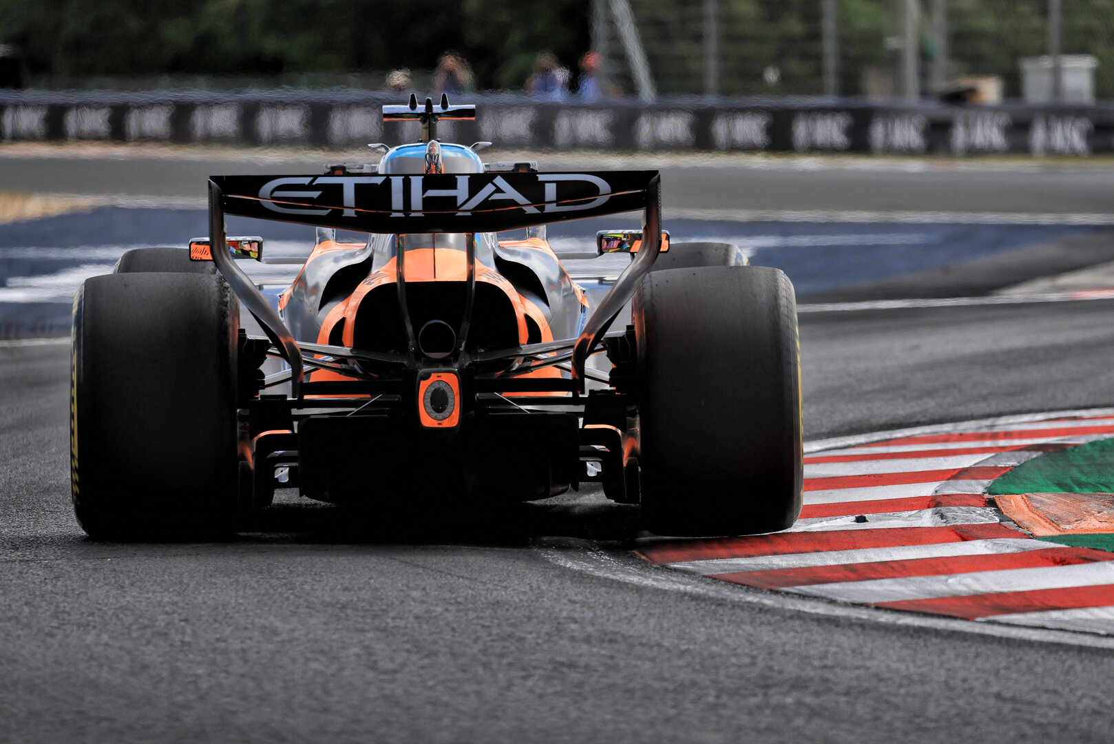 GP UNGHERIA, Leonardo Fornaroli (ITA) McLaren F1 Team MCL40 Reserve Driver.
24.07.2026. Formula 1 World Championship, Rd 11, Hungarian Grand Prix, Budapest, Hungary, Practice Day.
- www.xpbimages.com, EMail: requests@xpbimages.com © Copyright: Moy / XPB Images