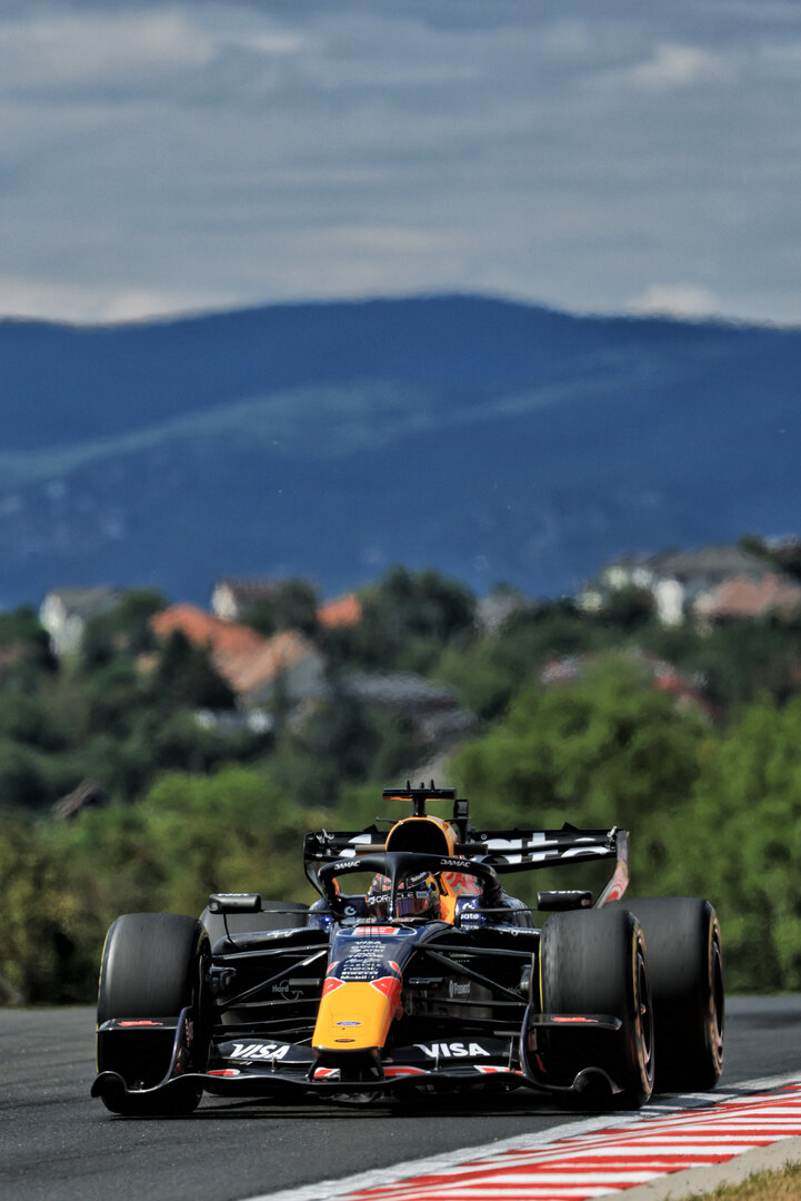 GP UNGHERIA, Max Verstappen (NLD) Red Bull Racing RB22.
24.07.2026. Formula 1 World Championship, Rd 11, Hungarian Grand Prix, Budapest, Hungary, Practice Day.
- www.xpbimages.com, EMail: requests@xpbimages.com © Copyright: Moy / XPB Images