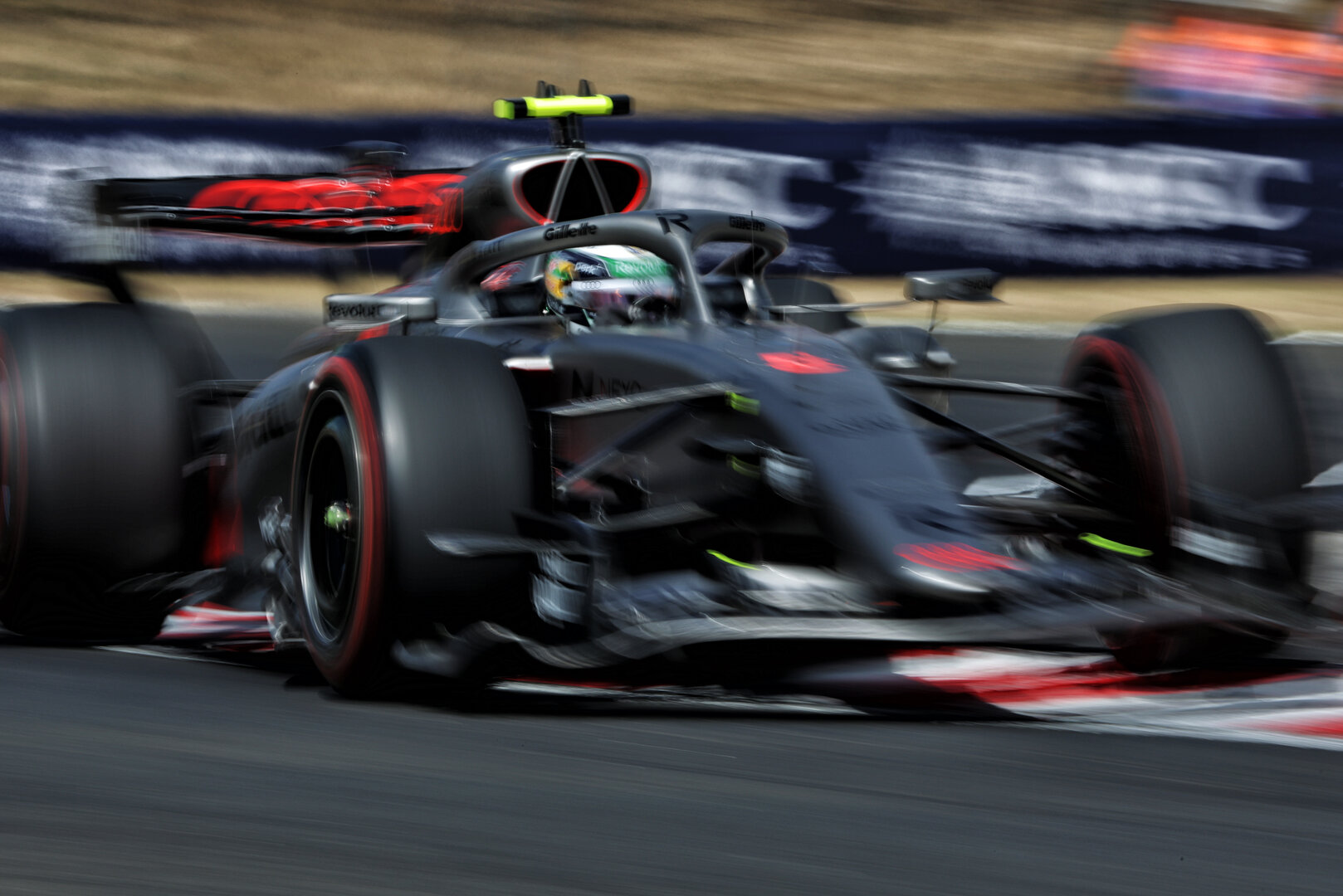 GP UNGHERIA, Gabriel Bortoleto (BRA) Audi F1 Team R26.
24.07.2026. Formula 1 World Championship, Rd 11, Hungarian Grand Prix, Budapest, Hungary, Practice Day.
 - www.xpbimages.com, EMail: requests@xpbimages.com © Copyright: Rew / XPB Images