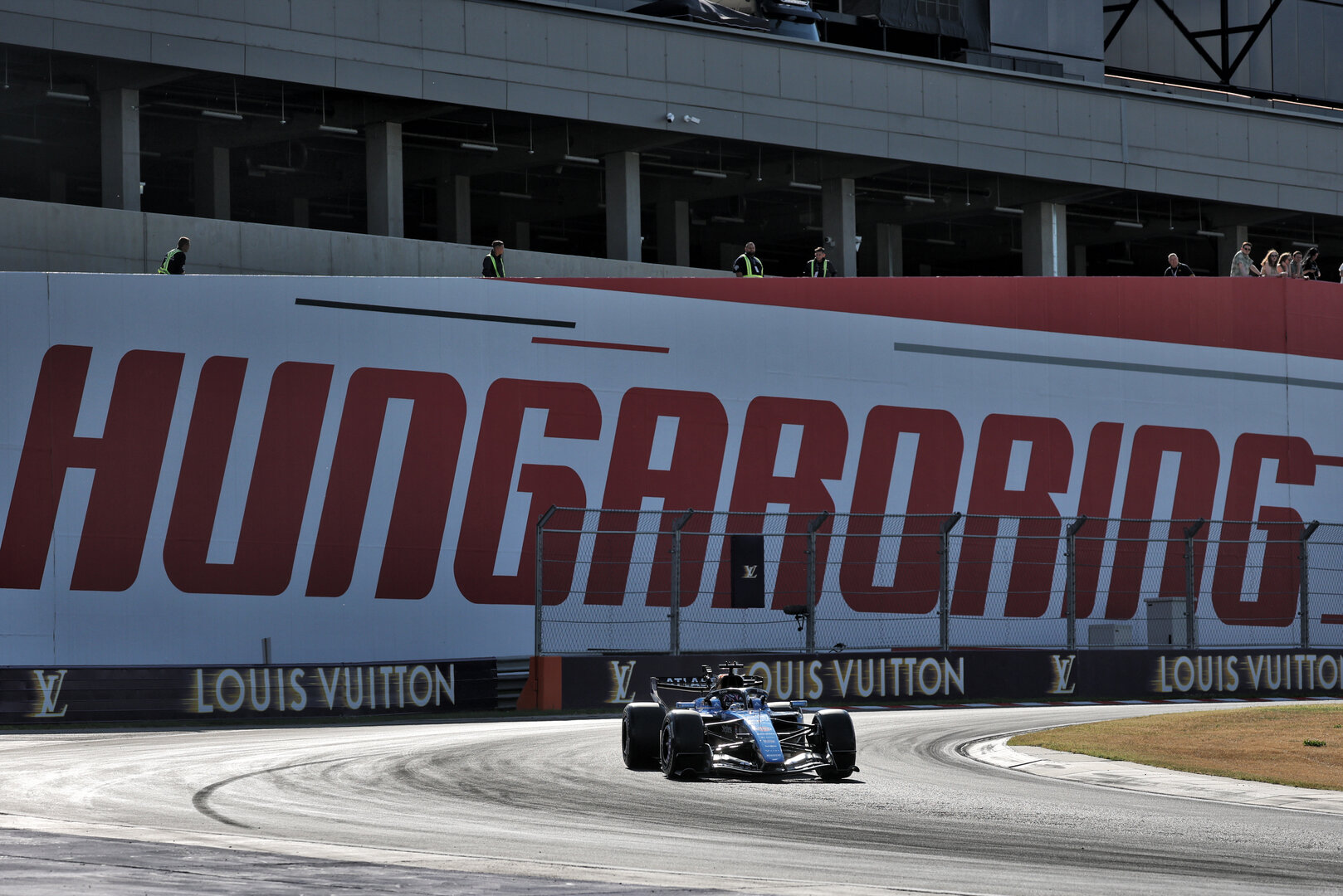GP UNGHERIA, Alexander Albon (THA) Williams F1 Team FW48.
24.07.2026. Formula 1 World Championship, Rd 11, Hungarian Grand Prix, Budapest, Hungary, Practice Day.
- www.xpbimages.com, EMail: requests@xpbimages.com © Copyright: Moy / XPB Images