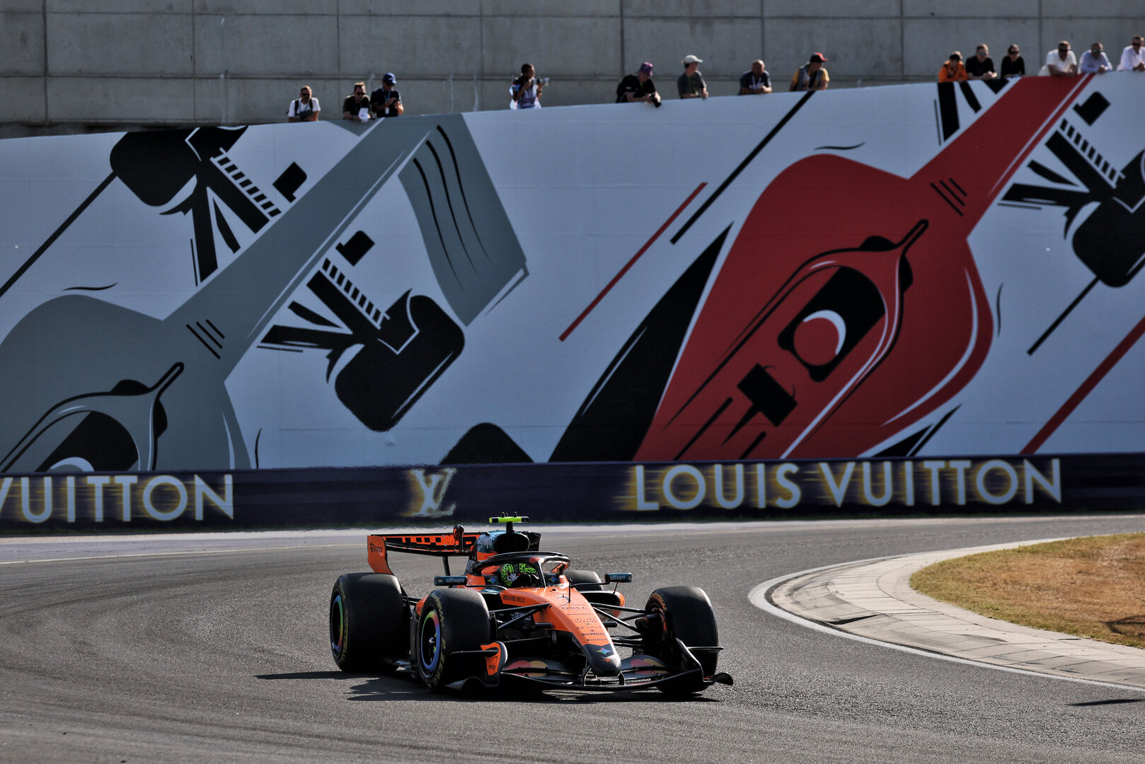GP UNGHERIA, Lando Norris (GBR) McLaren F1 Team MCL40.
24.07.2026. Formula 1 World Championship, Rd 11, Hungarian Grand Prix, Budapest, Hungary, Practice Day.
- www.xpbimages.com, EMail: requests@xpbimages.com © Copyright: Moy / XPB Images
