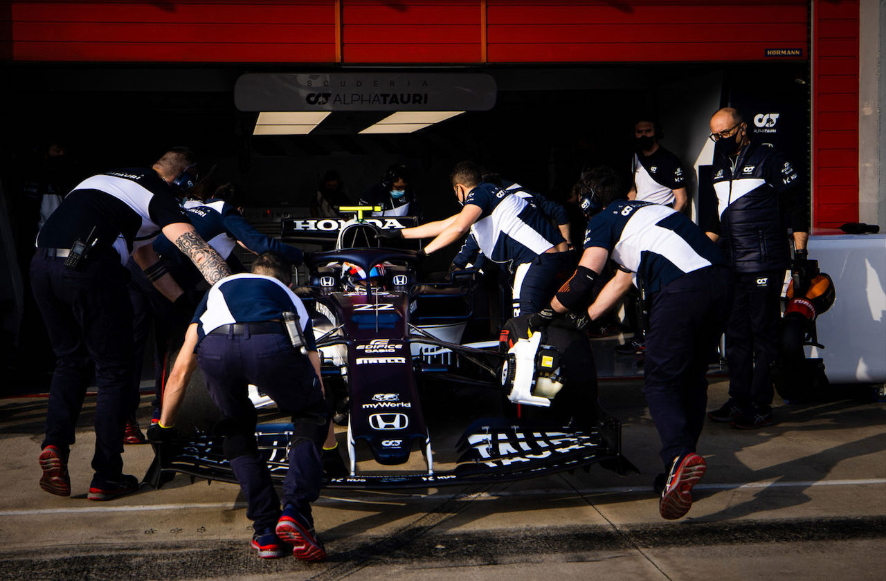 AlphaTauri, filming day ad Imola con la AT02